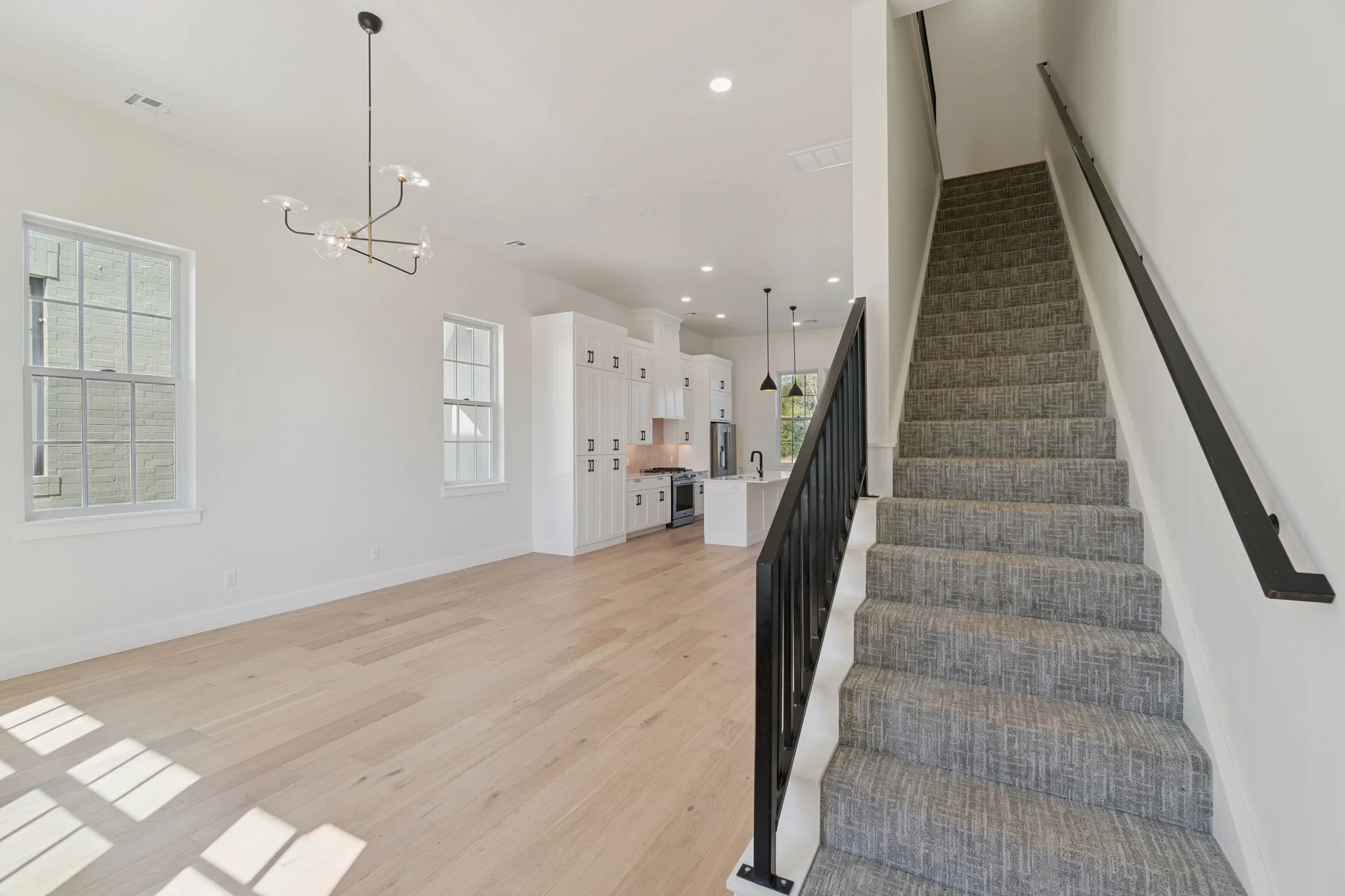 6-web-or-mls-18829 Selah Wy_005.jpg