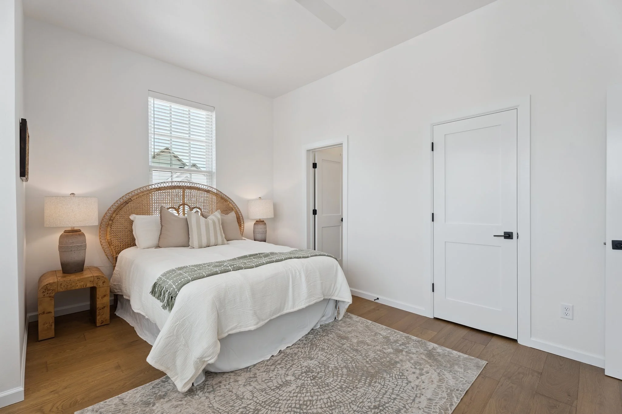 37-web-or-mls-18817 Selah Wy_033.jpg
