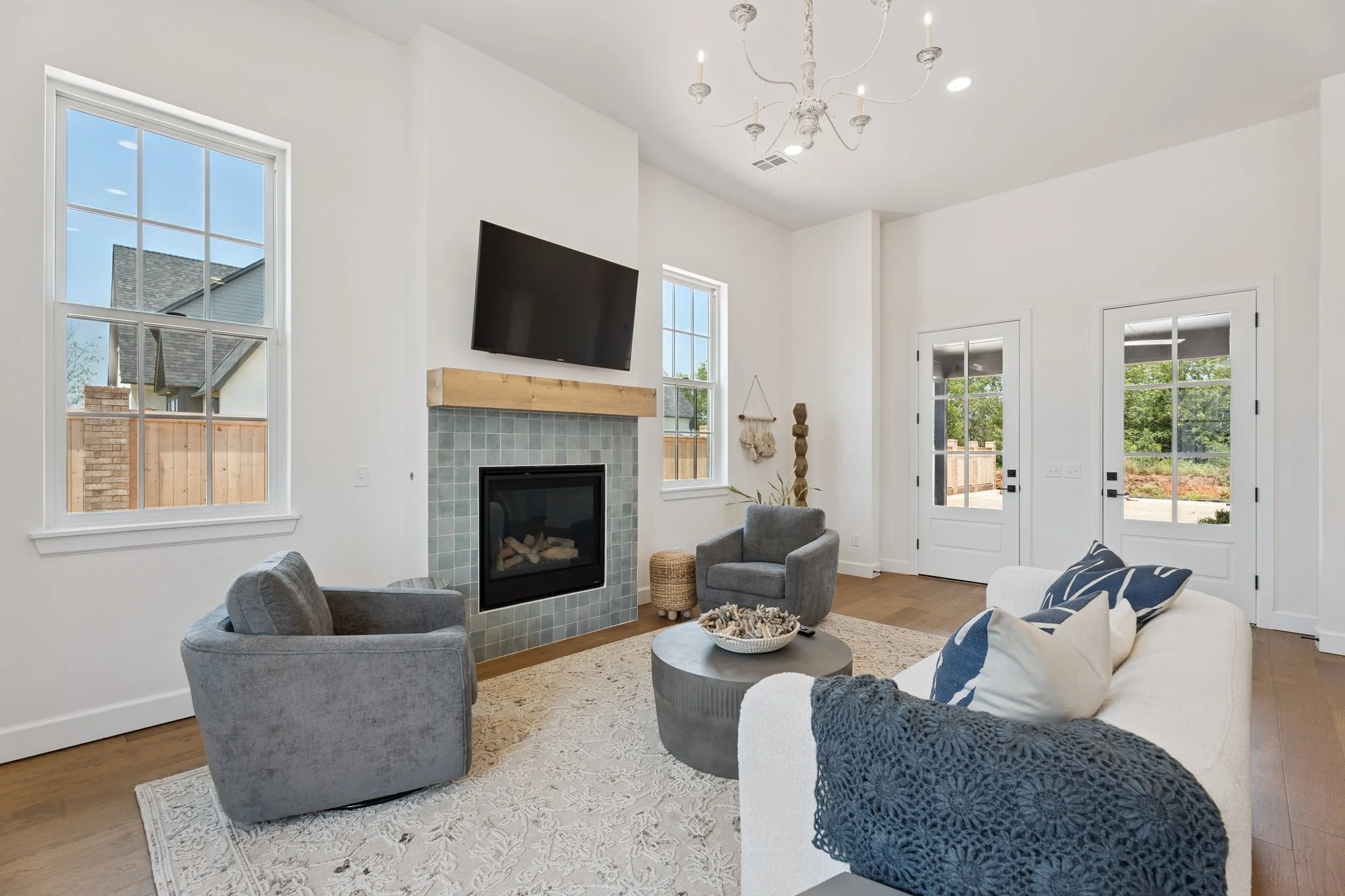 11-web-or-mls-18817 Selah Wy_007.jpg