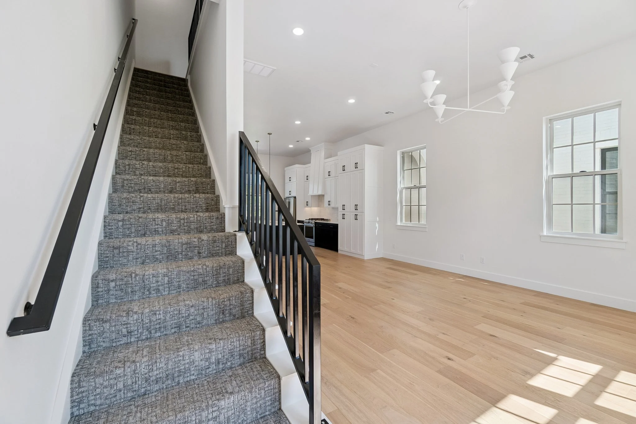 16-web-or-mls-18821 Selah Wy_016.jpg