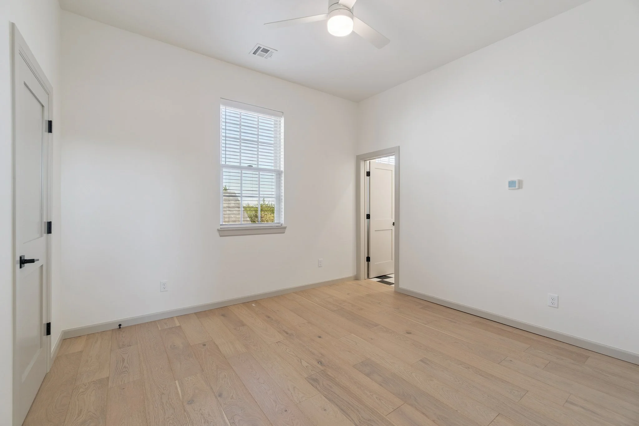 42-web-or-mls-18835 Selah Wy_042.jpg
