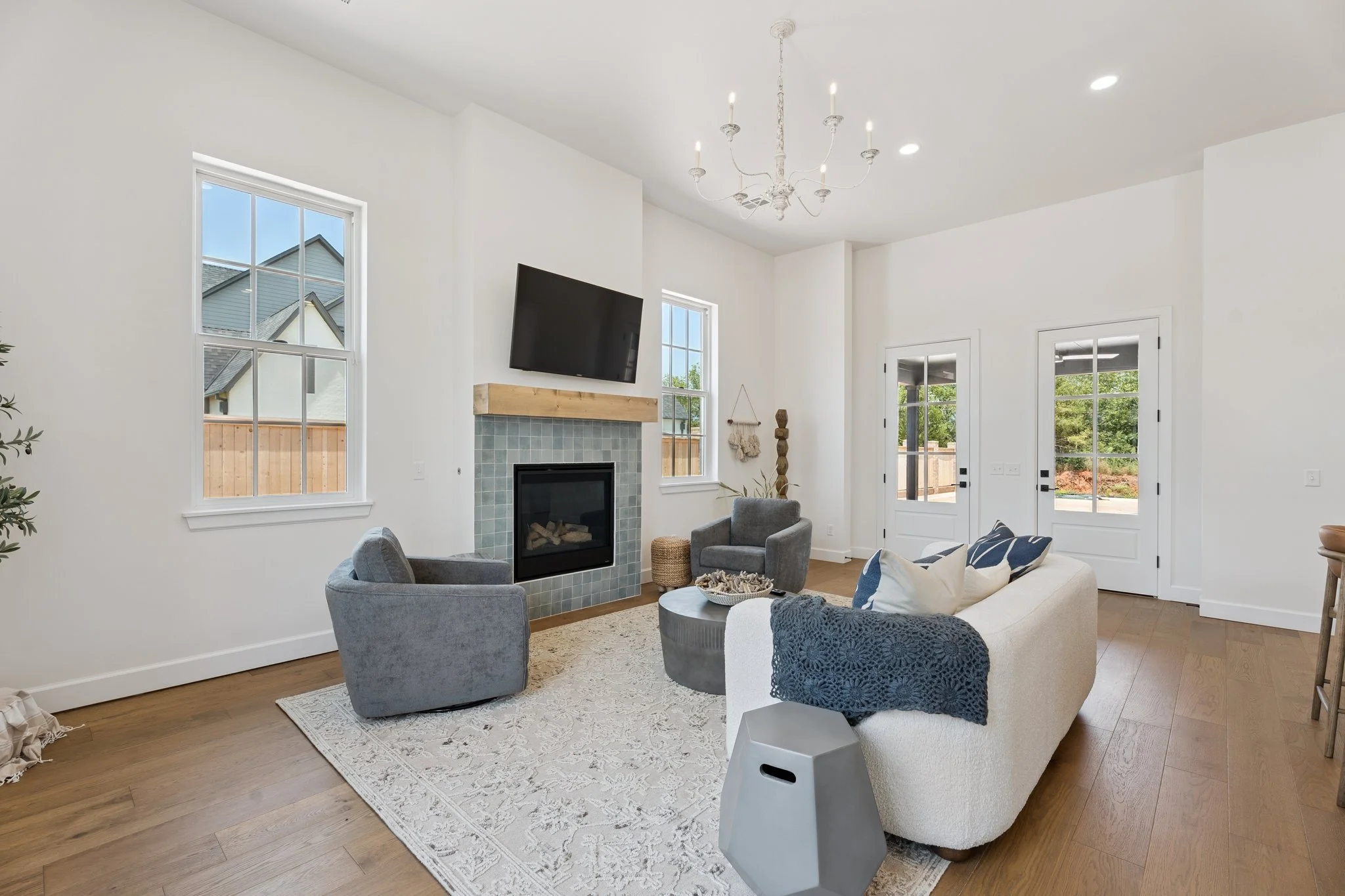 10-web-or-mls-18817 Selah Wy_006.jpg