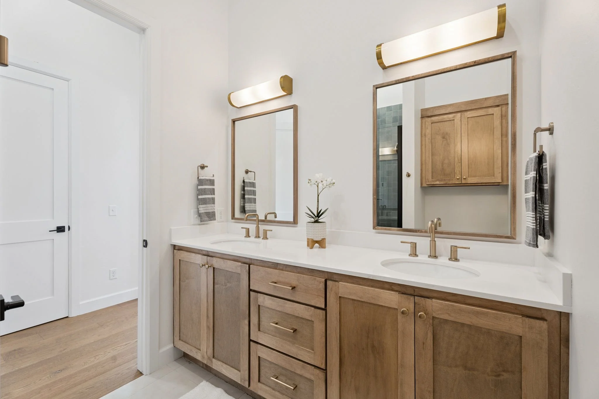 30-web-or-mls-18817 Selah Wy-7.jpg