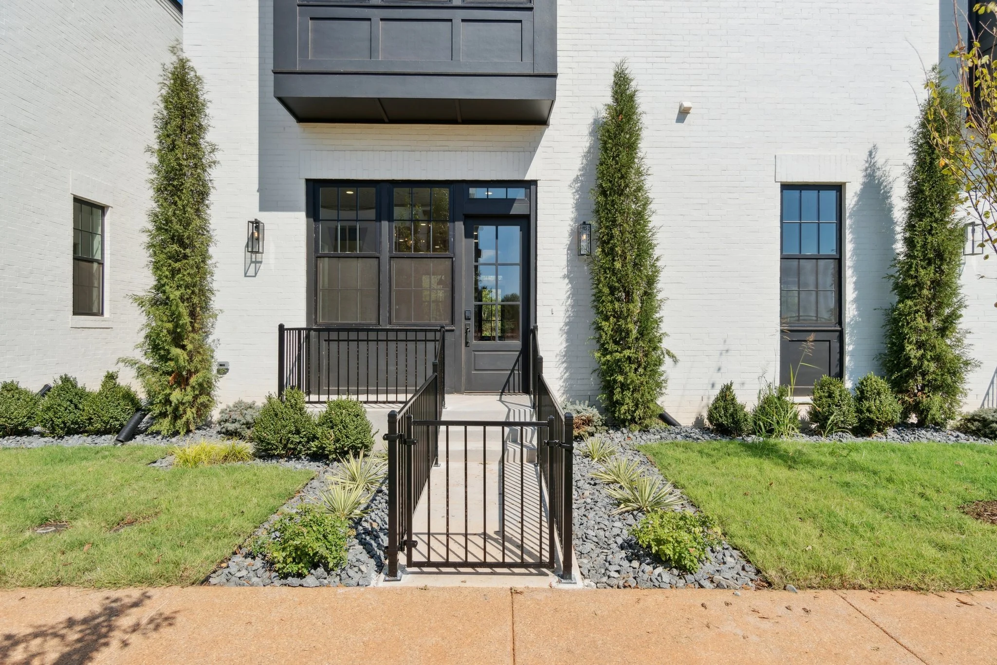 5-web-or-mls-18829 Selah Wy_004.jpg