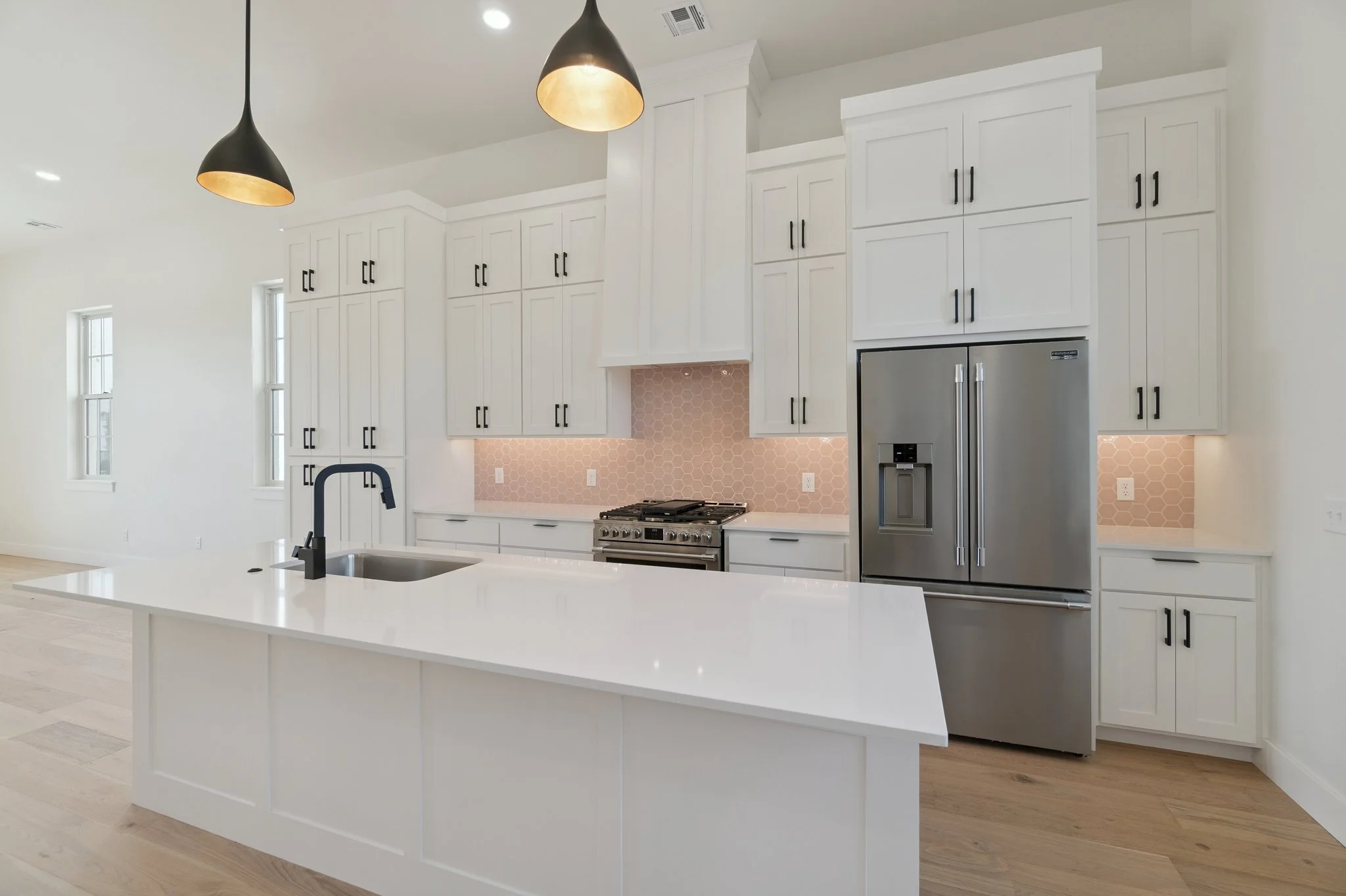 18-web-or-mls-18829 Selah Wy_017.jpg