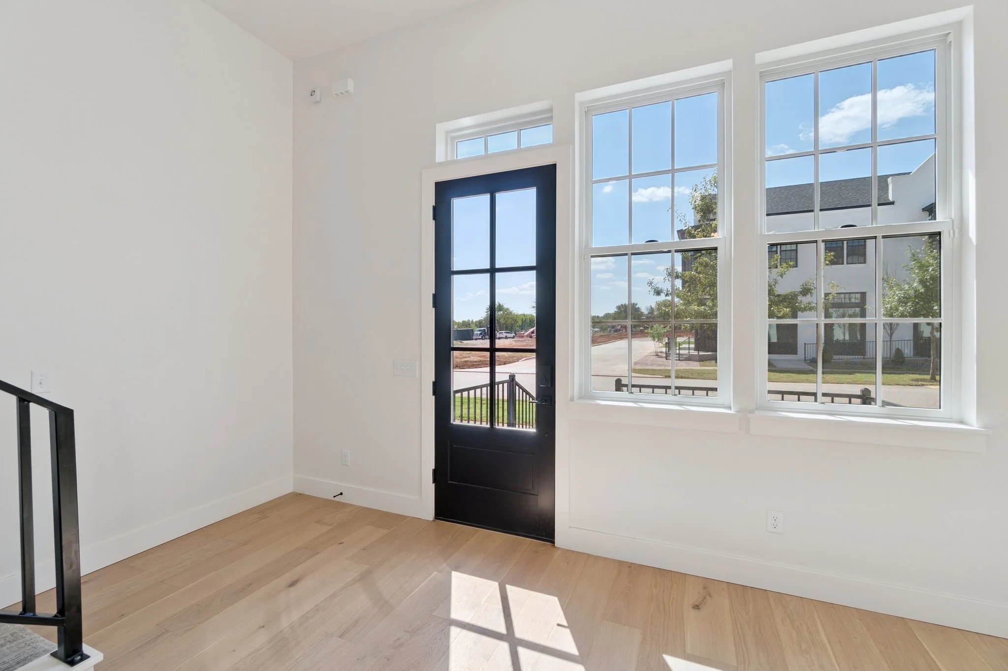 7-web-or-mls-18829 Selah Wy_006.jpg