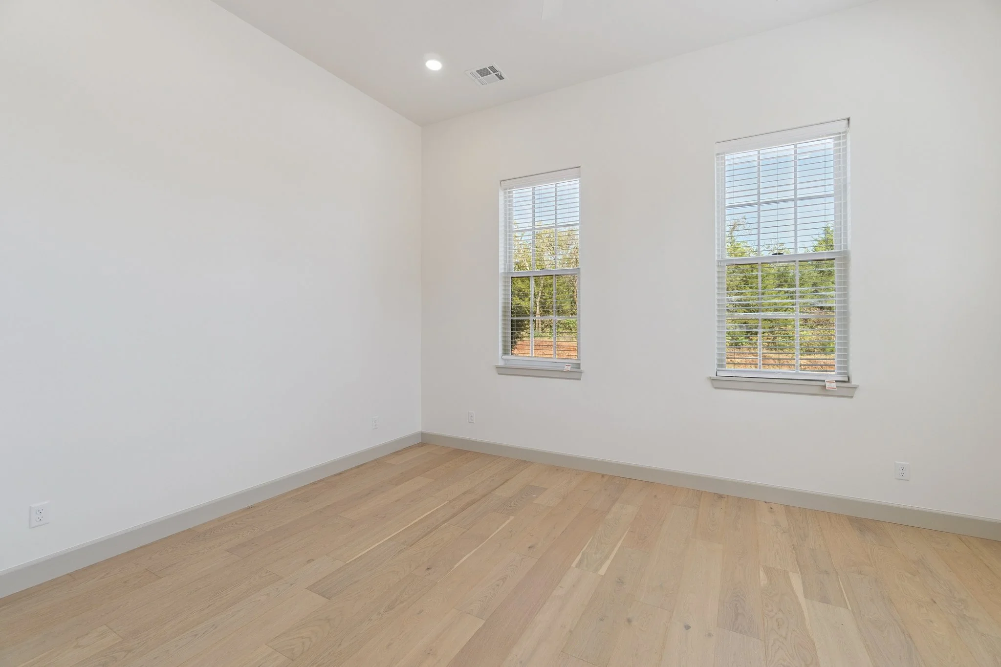 24-web-or-mls-18835 Selah Wy_024.jpg