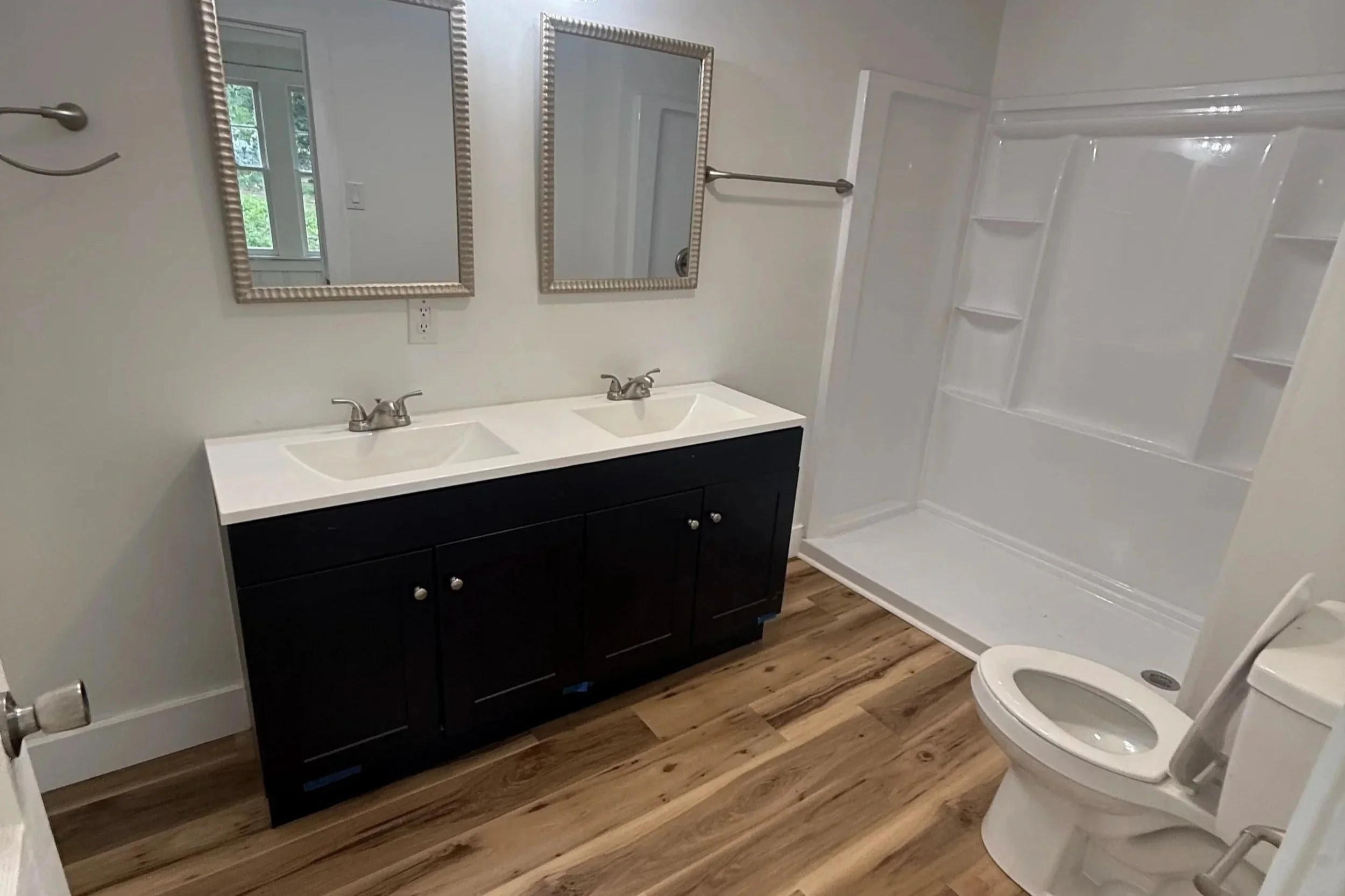 laurel, ms bathroom 