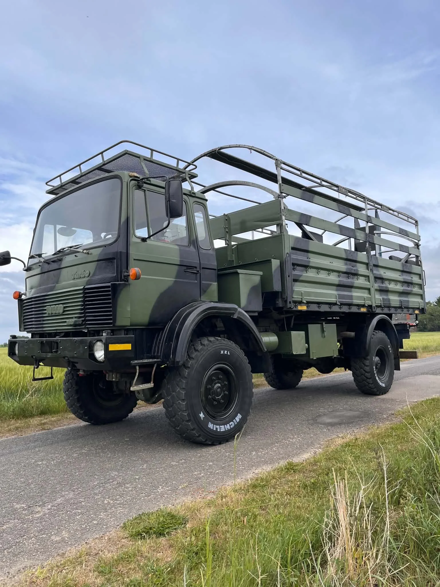 Magirus Militær lastbil. Book din studentervogn hos TK-Studenterkørsel