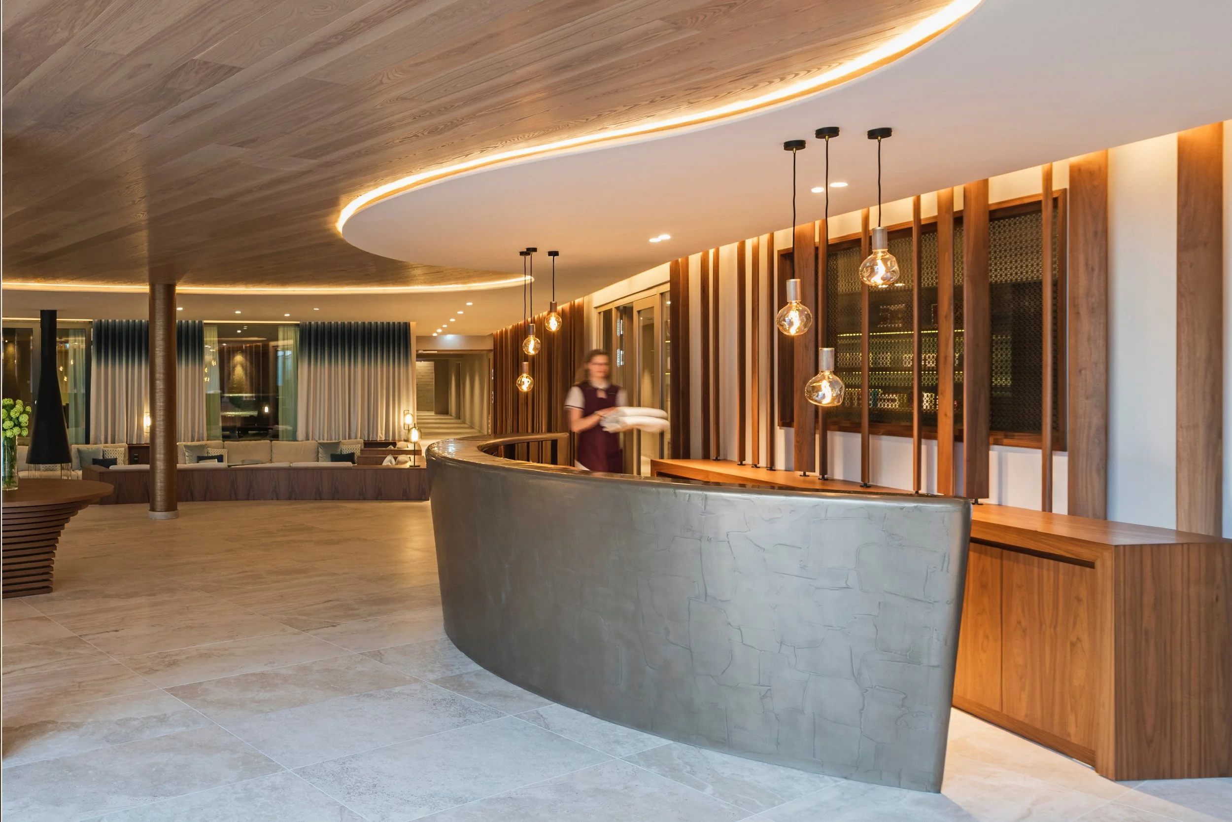 Querfomat_Bv. Hotel Infinity17.jpg