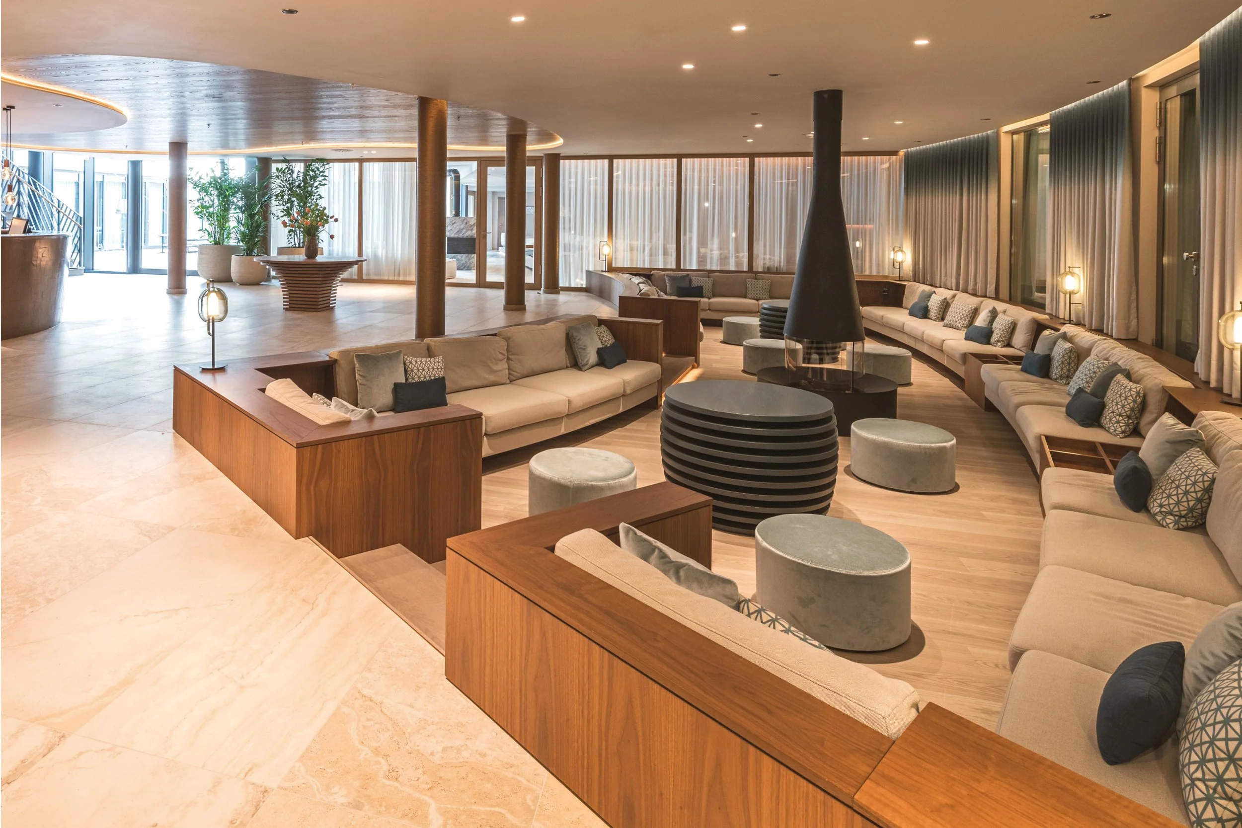 Querfomat_Bv. Hotel Infinity18.jpg