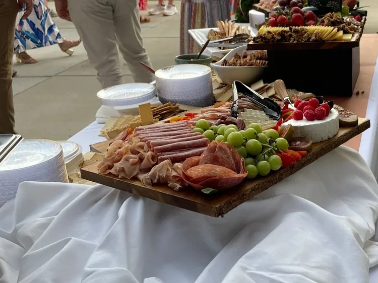 The Pour Market