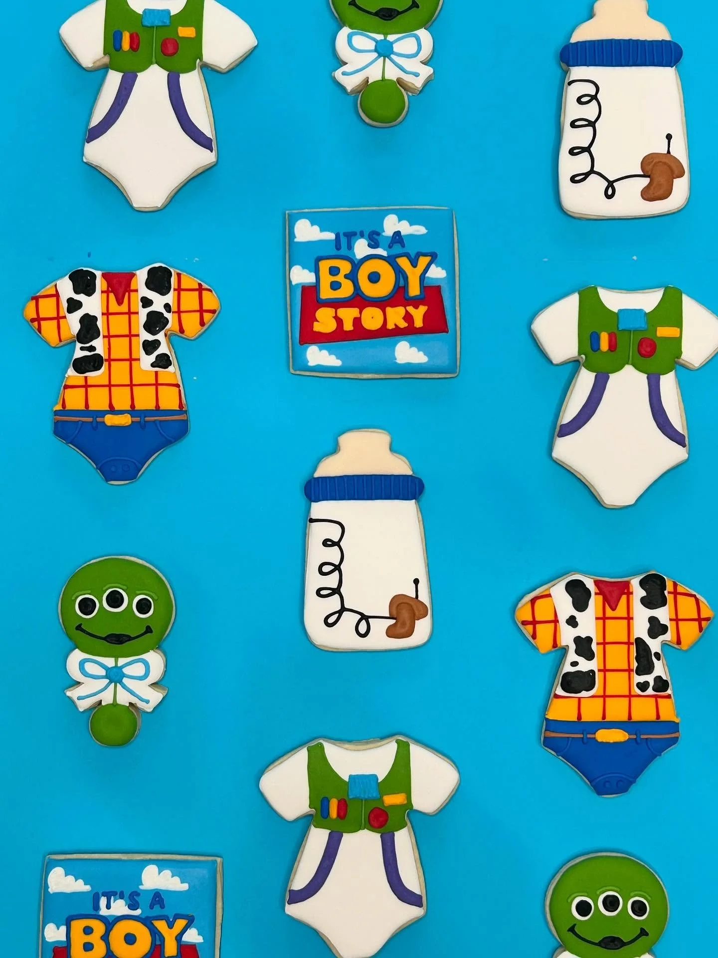 Boy Story cookies are a must for baby boy twins!

#kendrascookiesmn #royalicingcookies #mnbaker