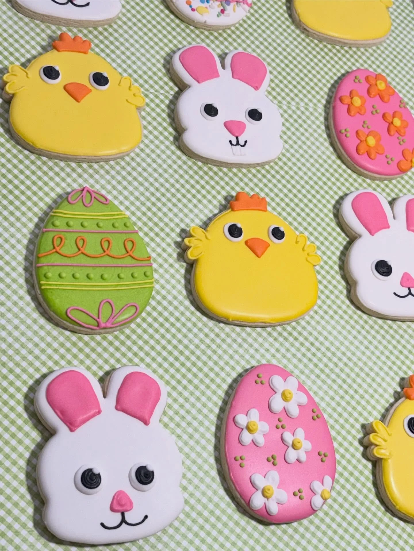 Hoppy Easter! 🐥🐰🥕