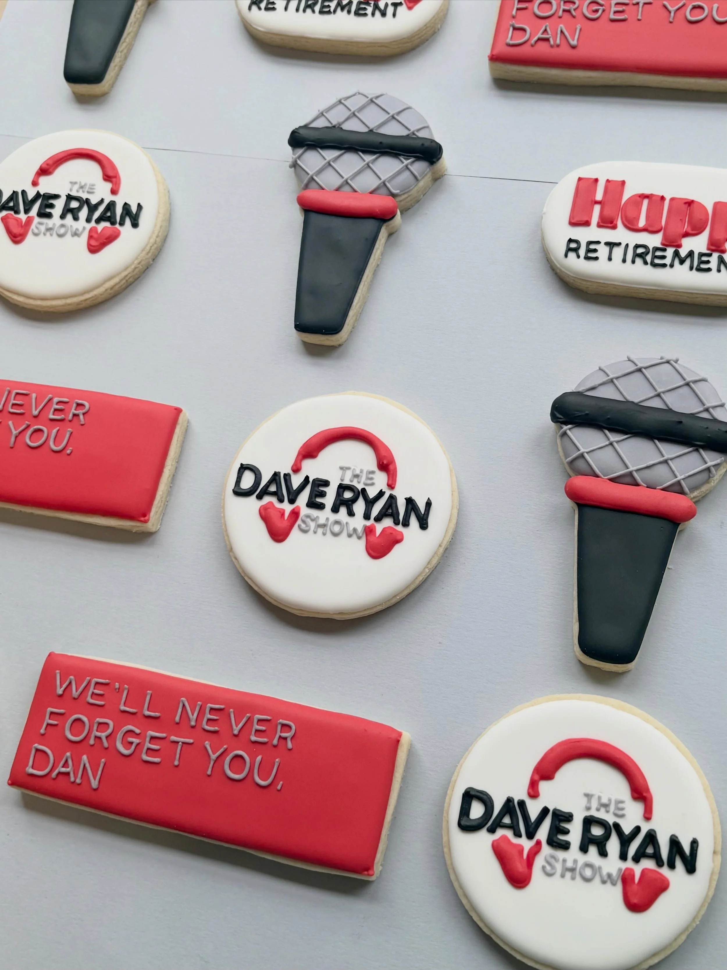 I&rsquo;ve listened to the Dave Ryan Show since I was SEVEN so I obviously had to make cookies for his retirement! 

Happy retirement and we&rsquo;ll never forget you, Dan! &hellip;I mean Dave!