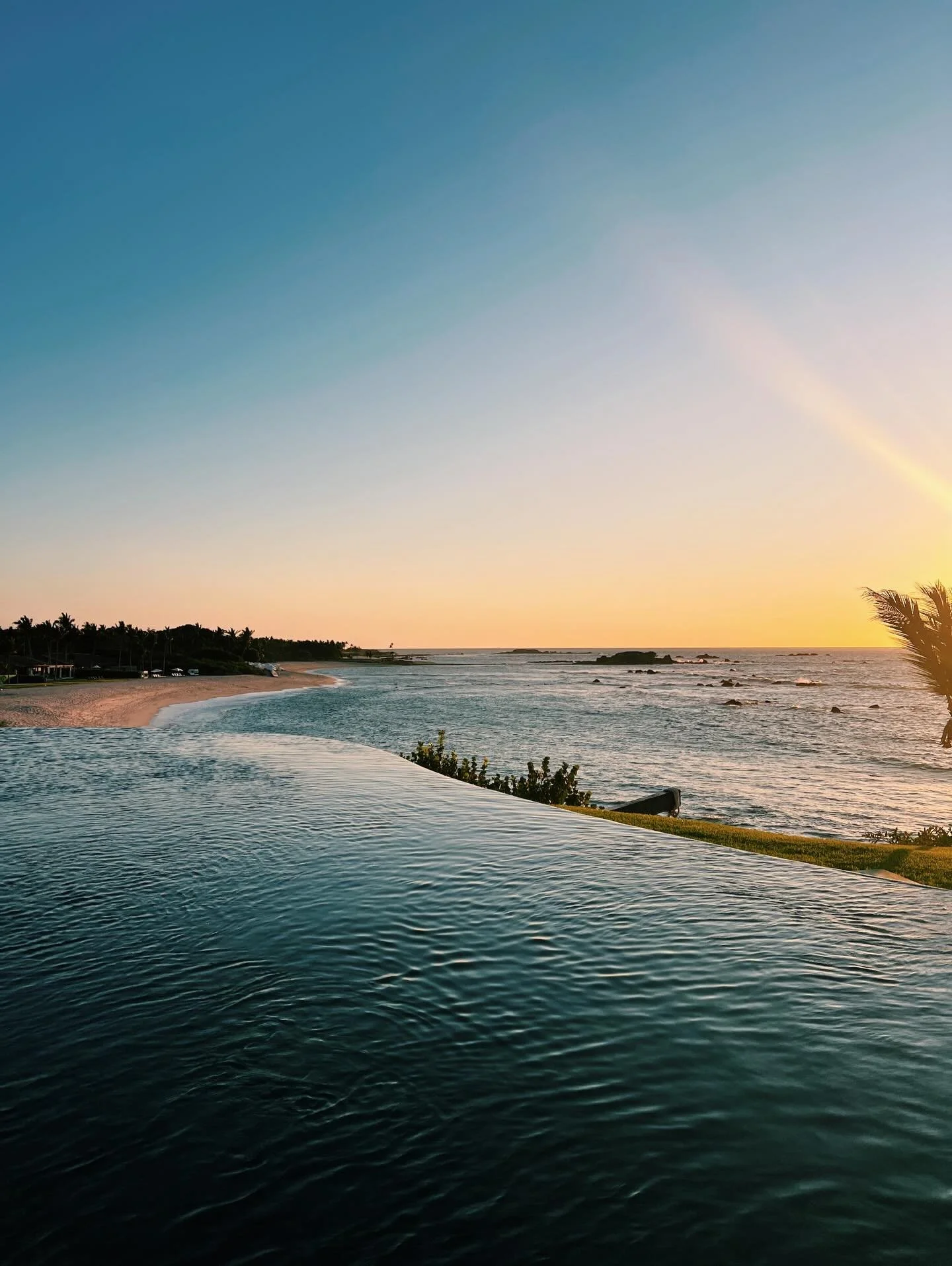 Mid-winter break in Mexico. Seriously contemplating not boarding our flight and staying awhile longer 😏