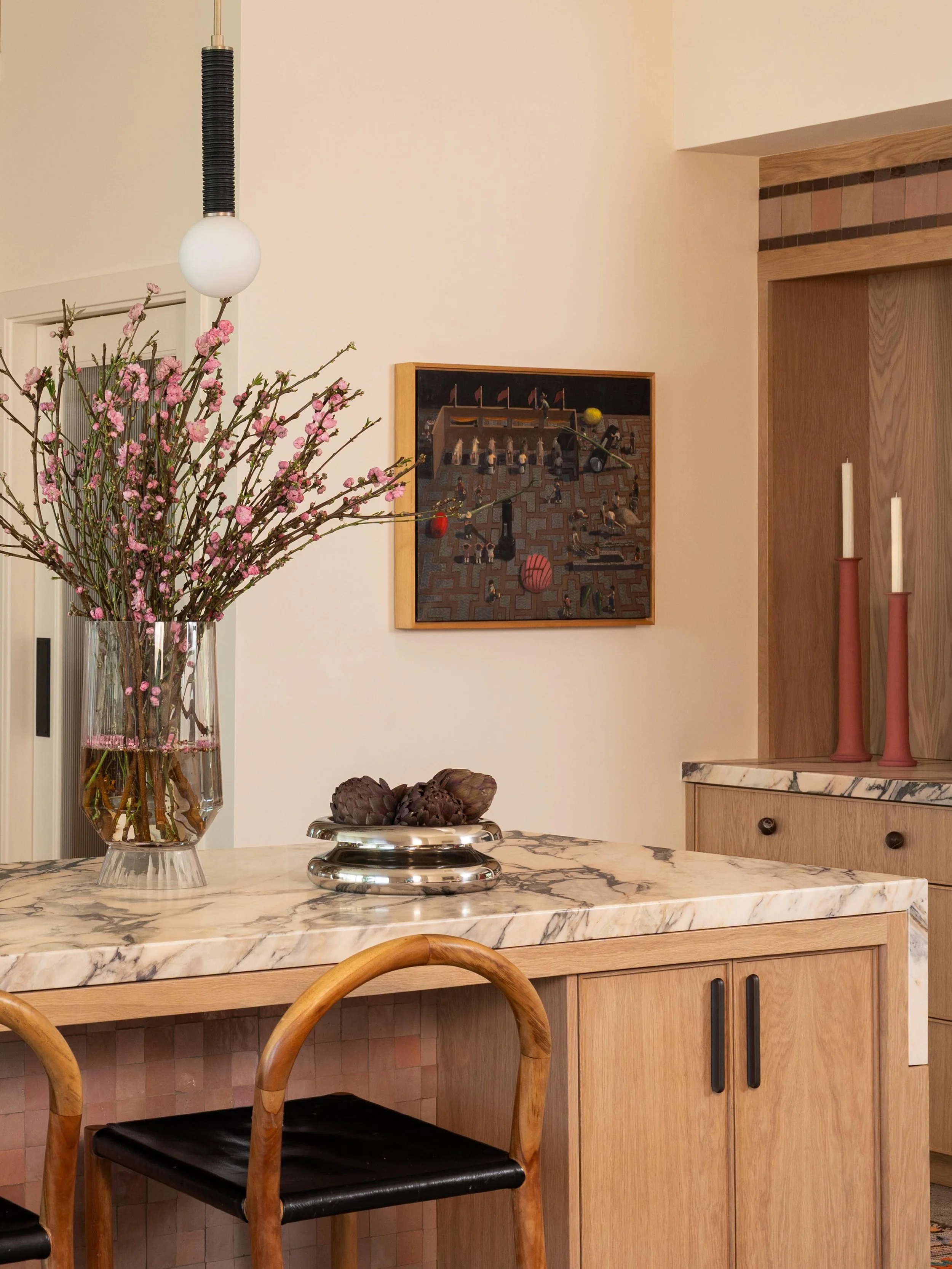 A carousel of highlights from our #aNDrobley kitchen highlighting how the materiality in this space layers and connects in unexpected ways&hellip;.

Design/Styling: @anaberdesign 
📷: @charlotteleaphotography 

#kitchendesignideas #kitchenrenovation 