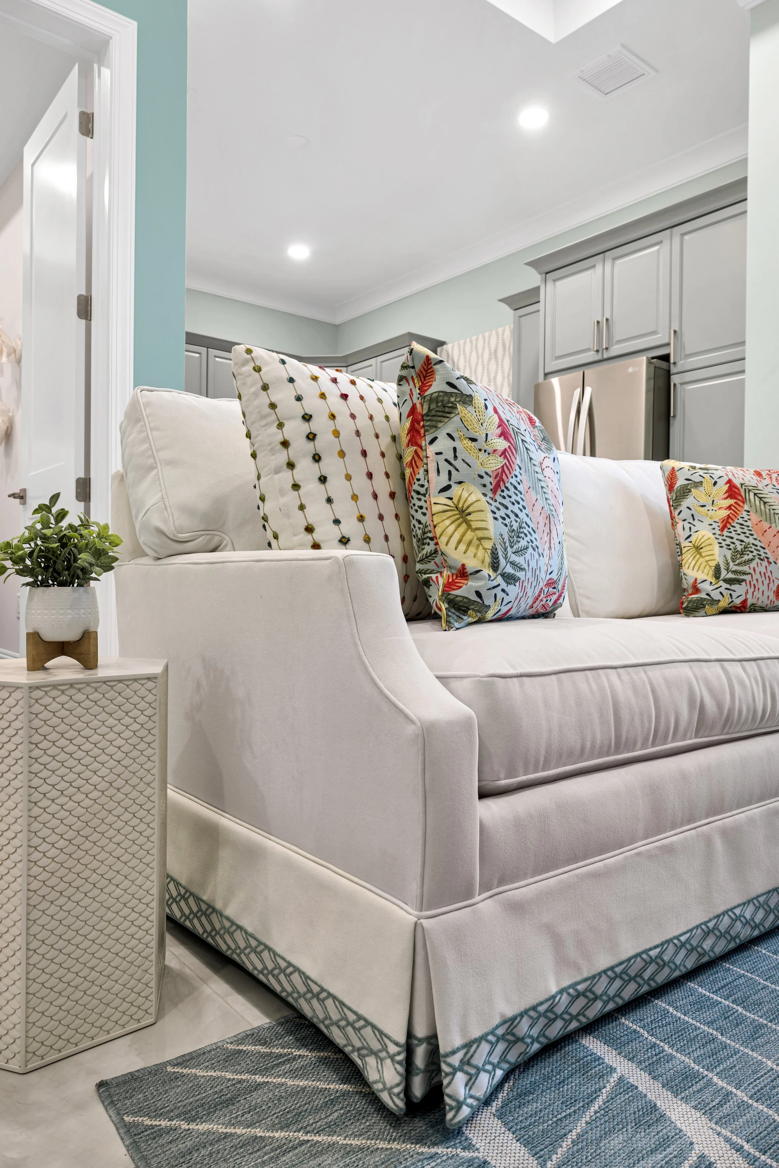 Guest Suite Living DetailB.jpg