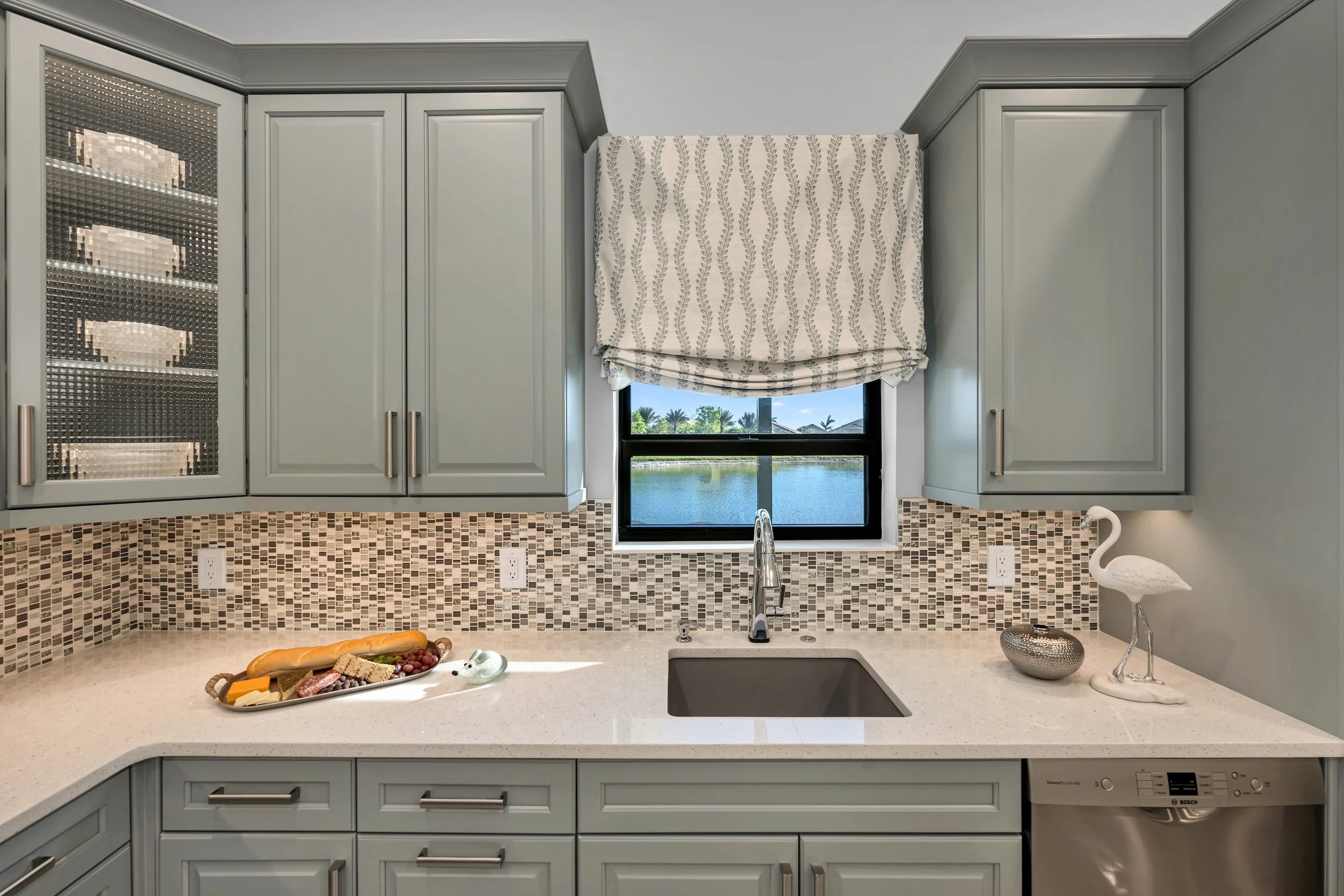 Guest Suite Kitchen 2.jpg