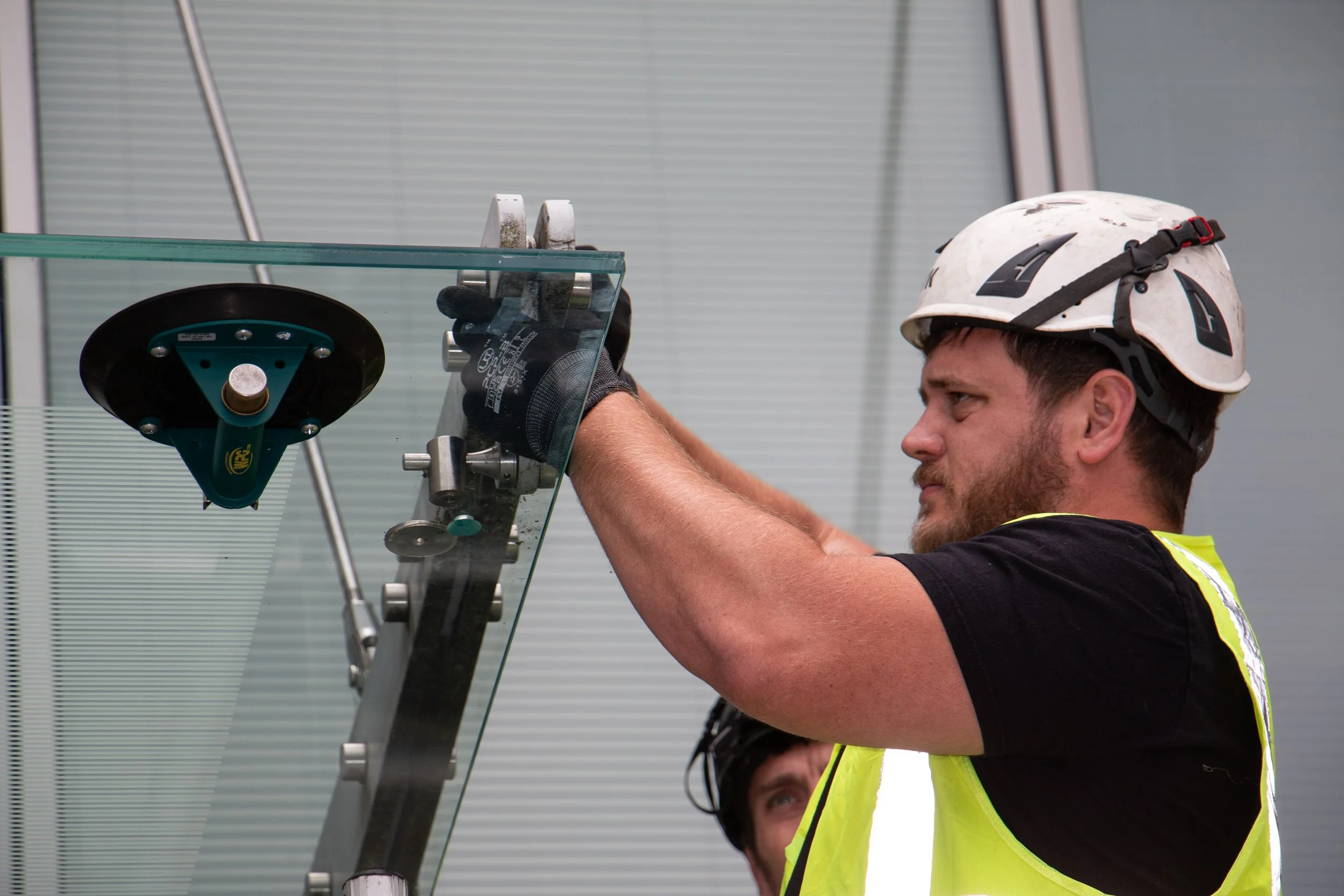 Manual handling safety: Preventing strain and injury