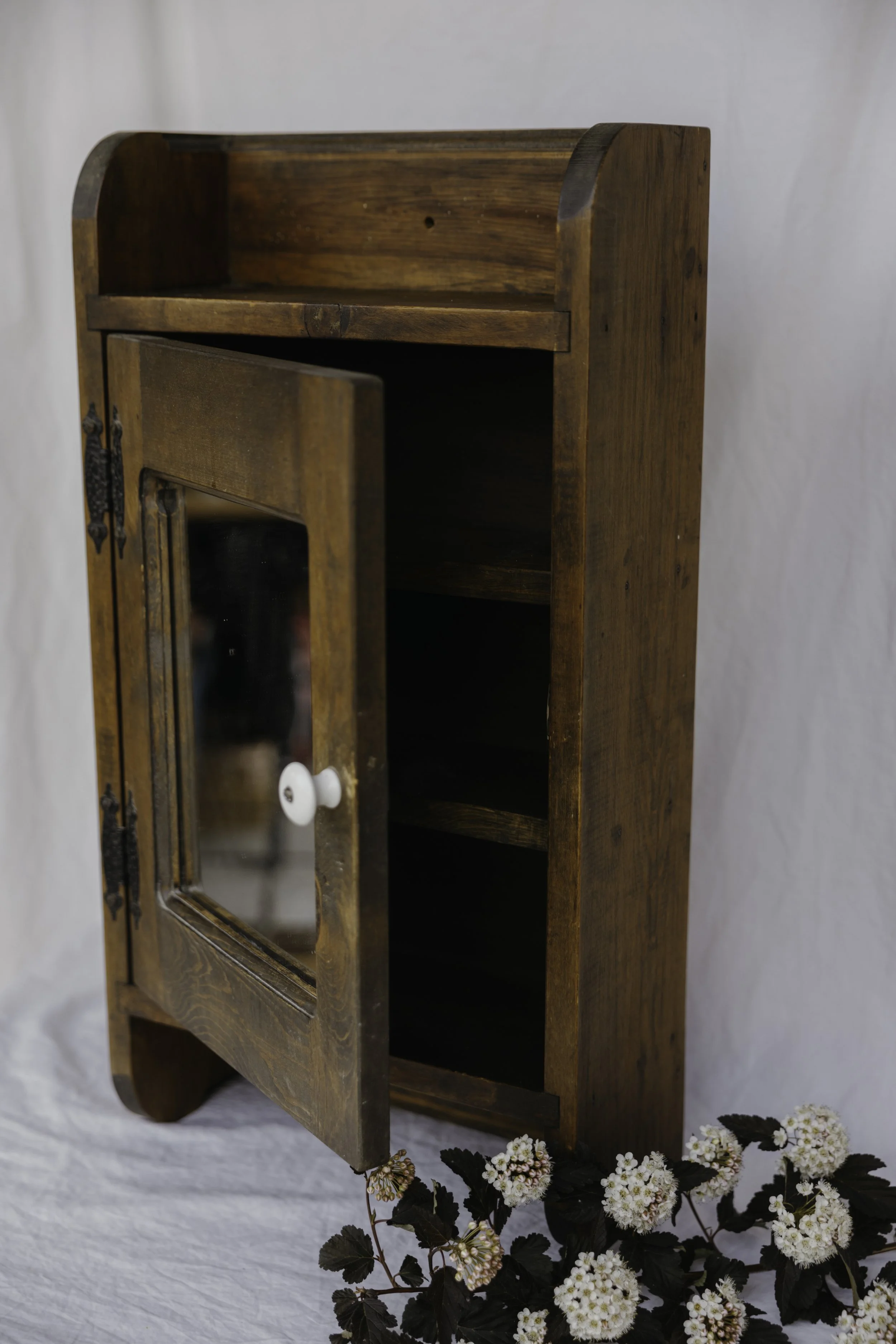 Hawthorn _ Antiques & Vintage-964.jpg