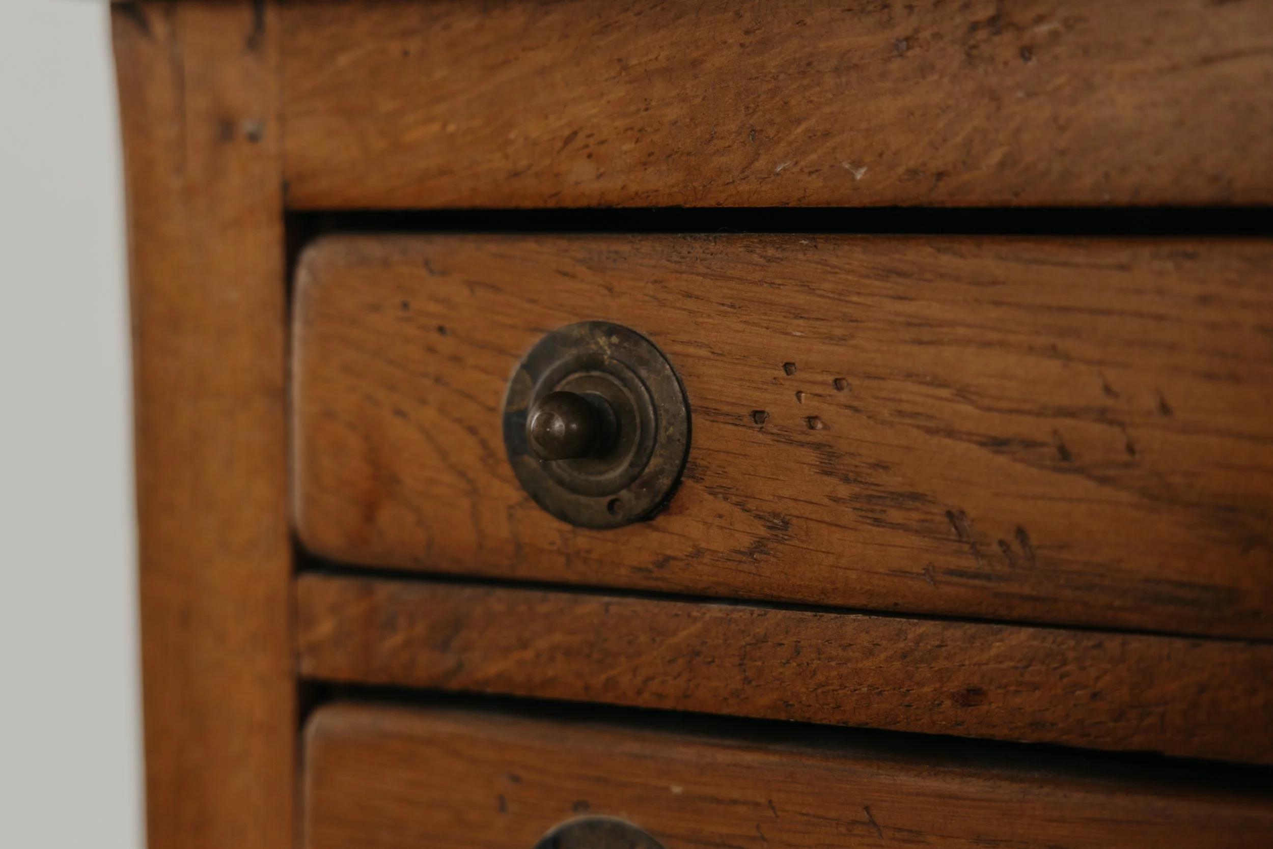 Hawthorn_Jewlery Box_3-29 (7 of 8).jpg