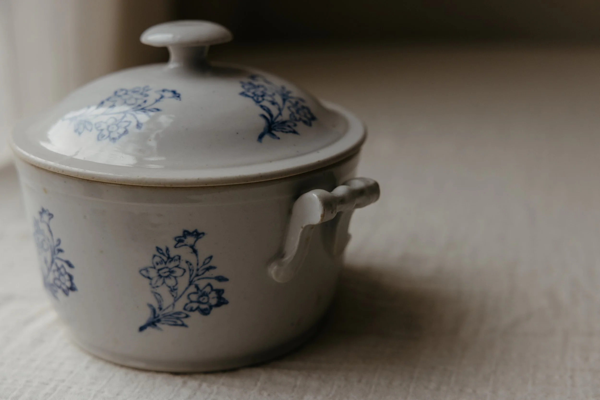 Hawthorn_Blue and White Ceramics_3-26 (13 of 35).jpg