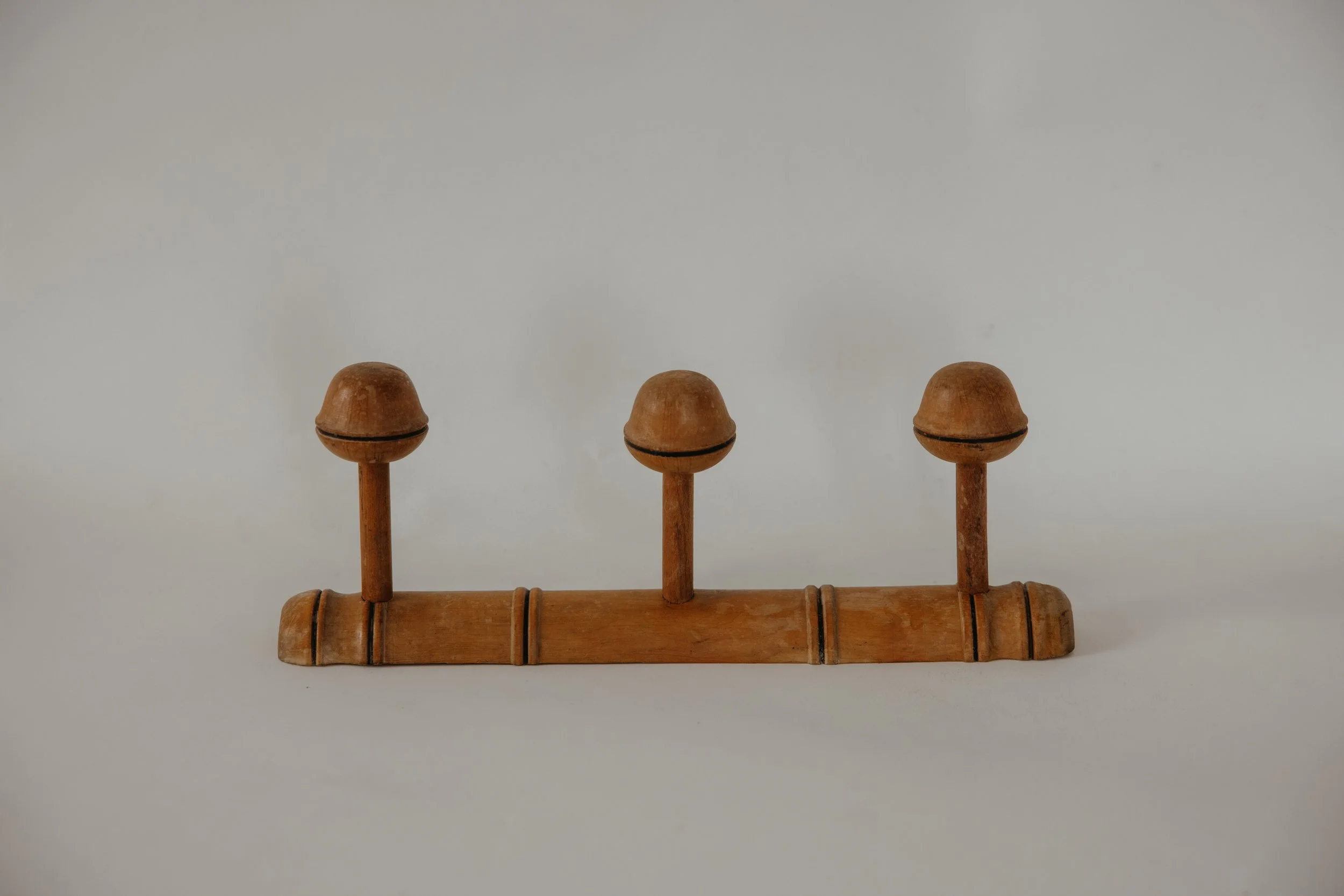 Hawthorn_Small Coat hanger_3-29 (1 of 4).jpg