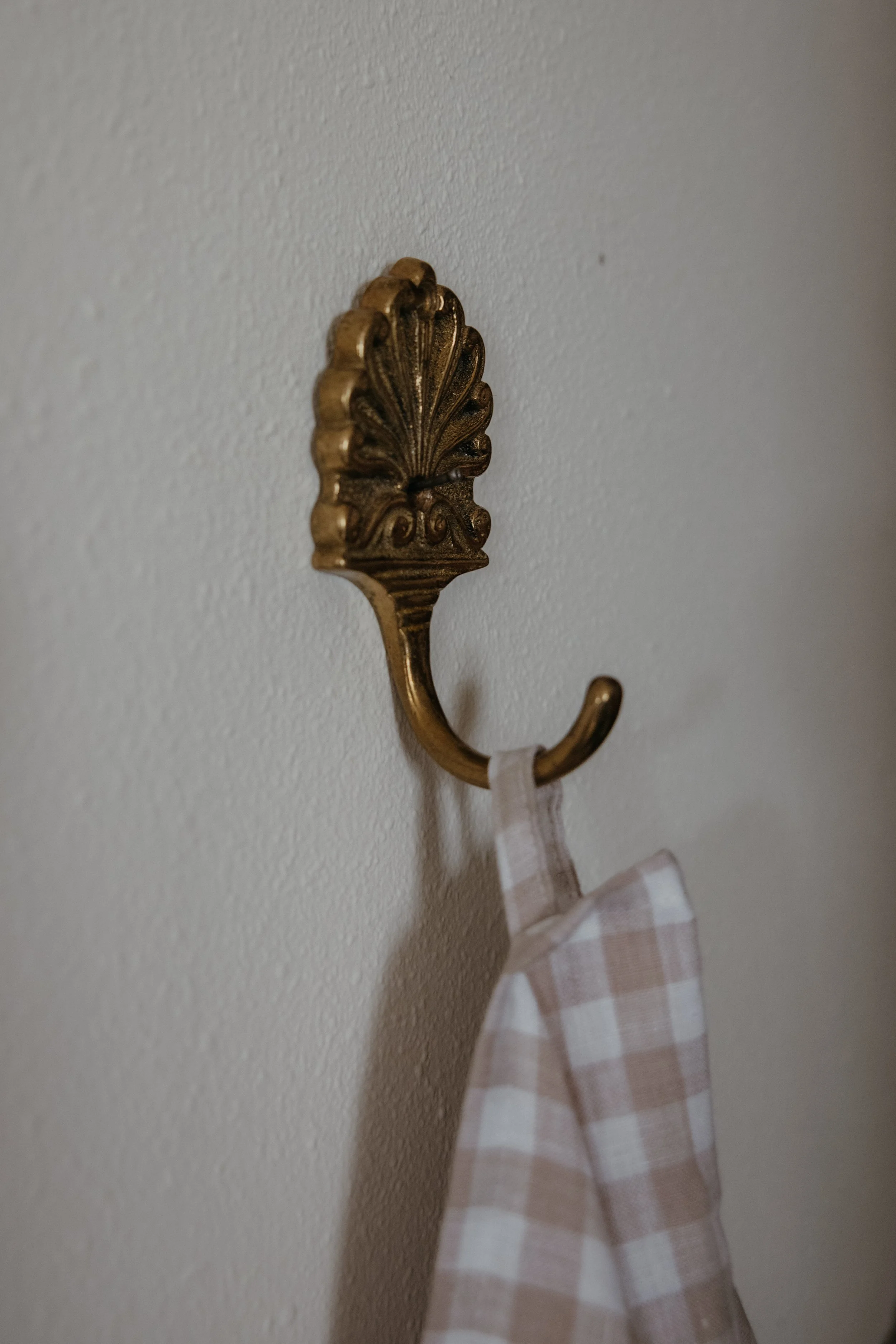 Hawthorn_Shell Hook_Lifestyle_3-29 (3 of 4).jpg