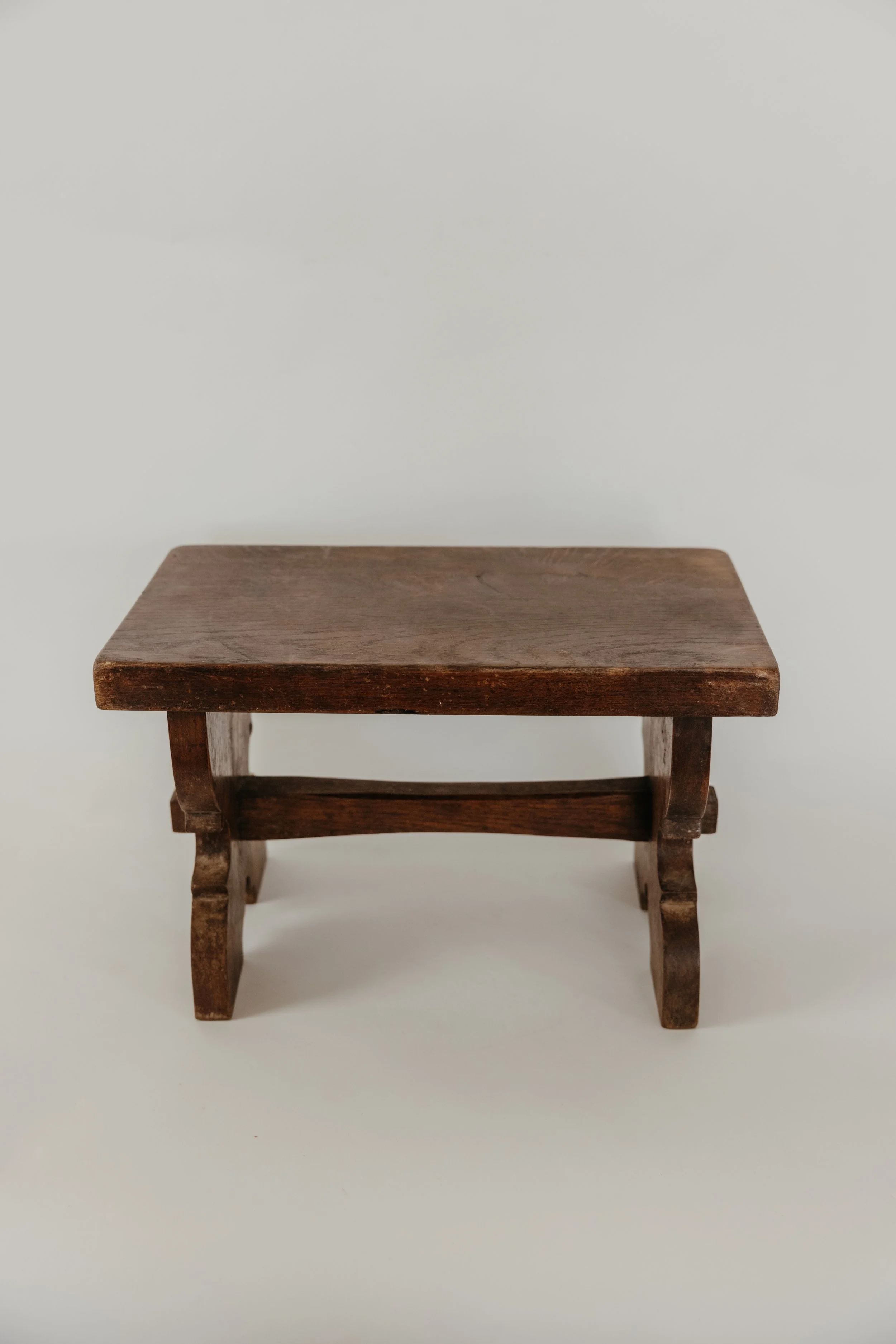 Hawthorn_Stool_3-29 (6 of 7).jpg