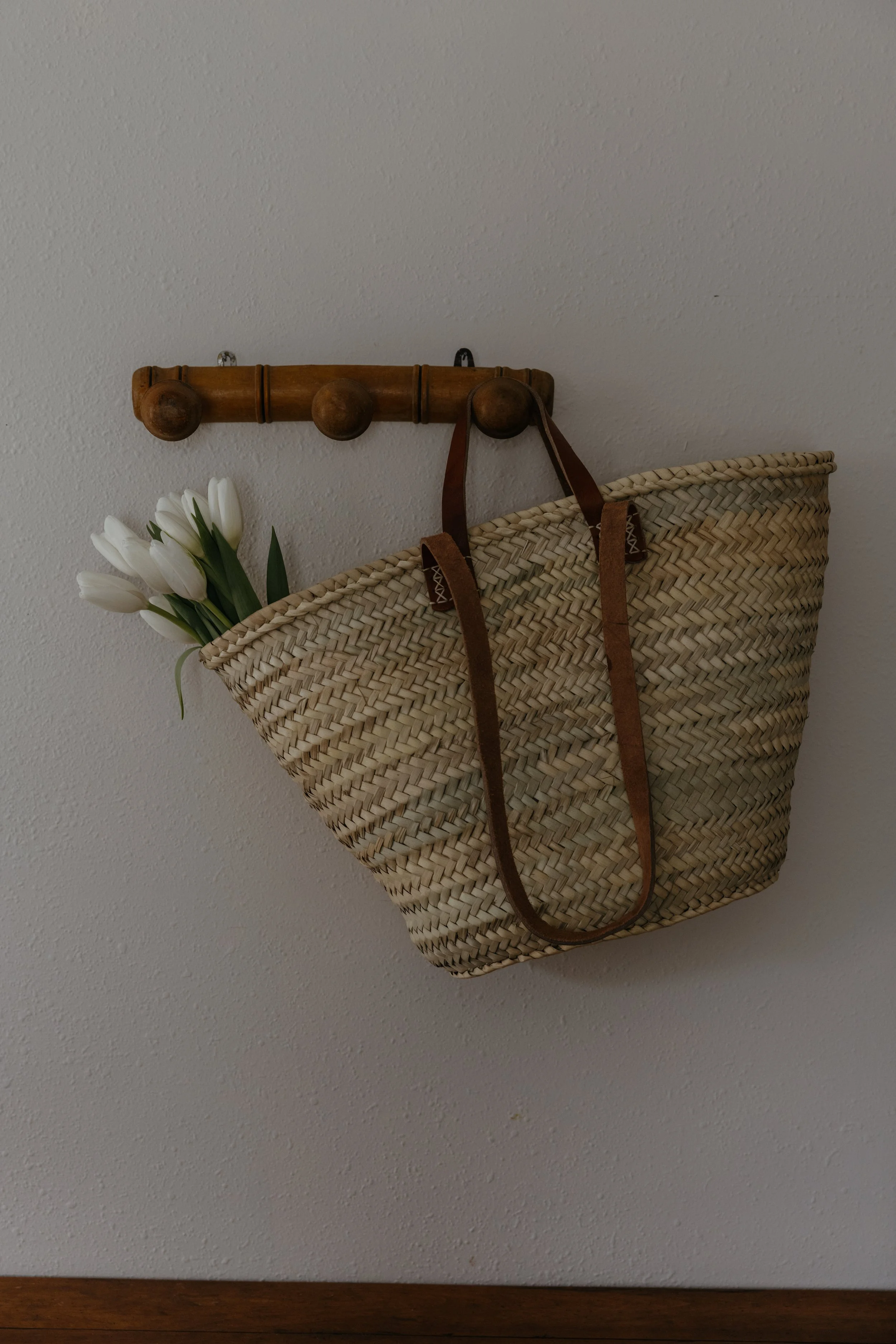 Hawthorn_Small Coat hanger Lifestyle_3-29 (1 of 3).jpg