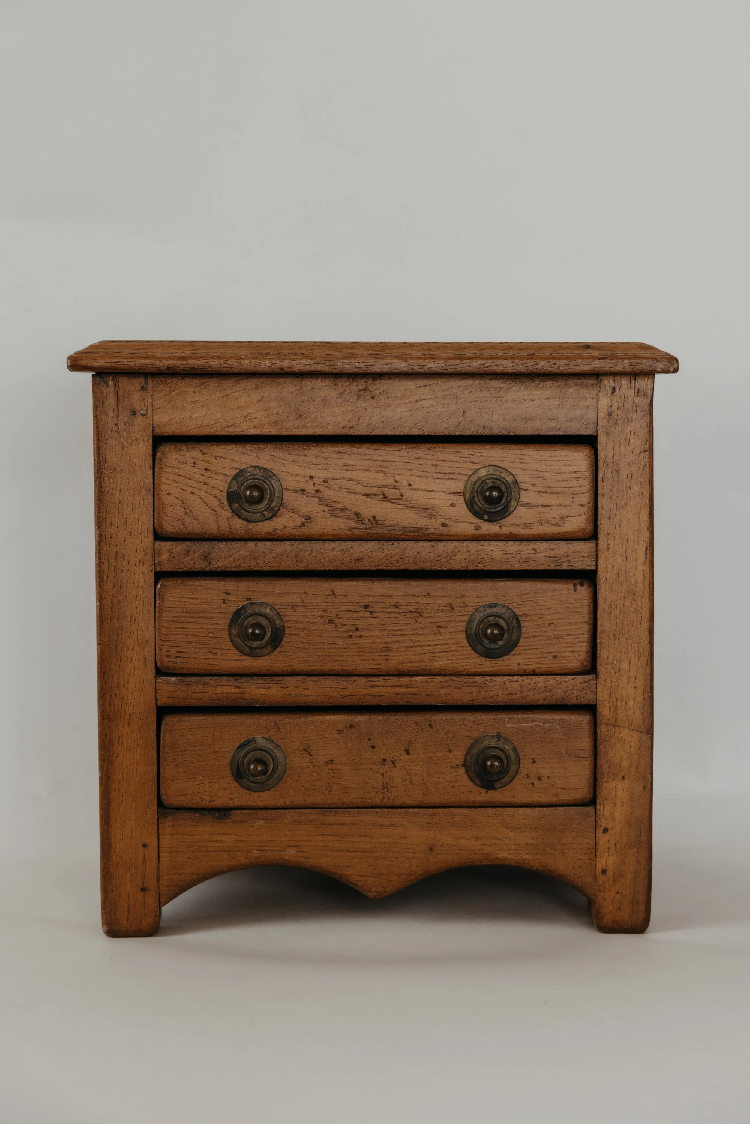 Hawthorn_Jewlery Box_3-29 (1 of 8).jpg