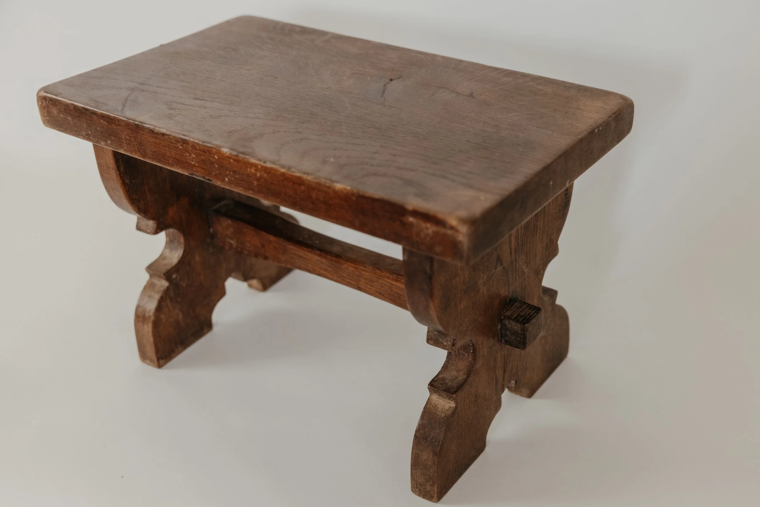 Hawthorn_Stool_3-29 (3 of 7).jpg