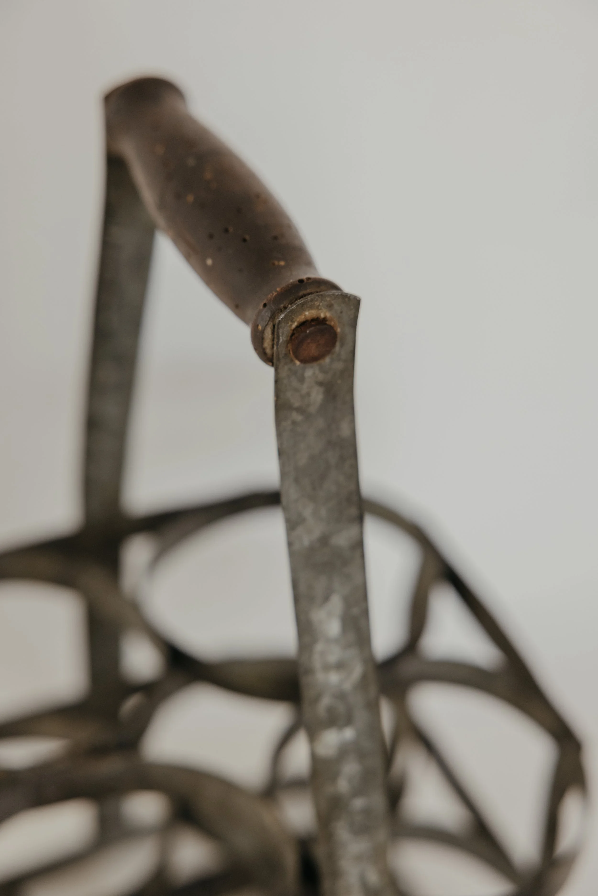 Hawthorn_Wine Carrier_3-29 (6 of 7).jpg