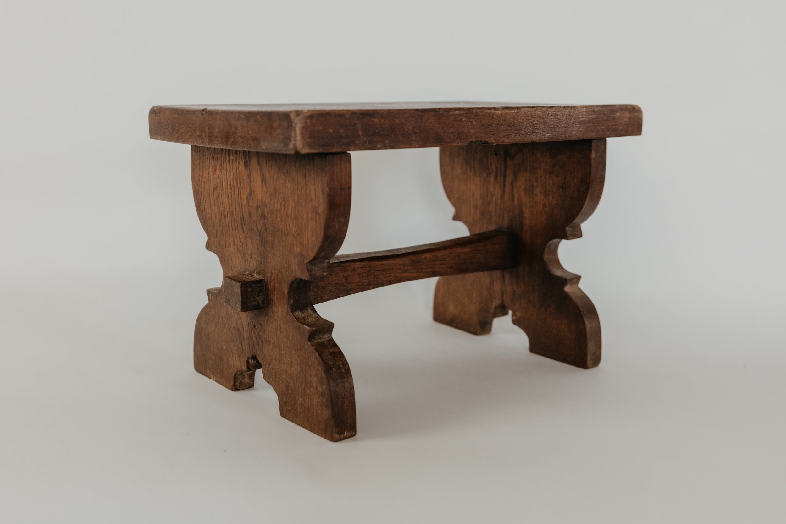 Hawthorn_Stool_3-29 (5 of 7).jpg