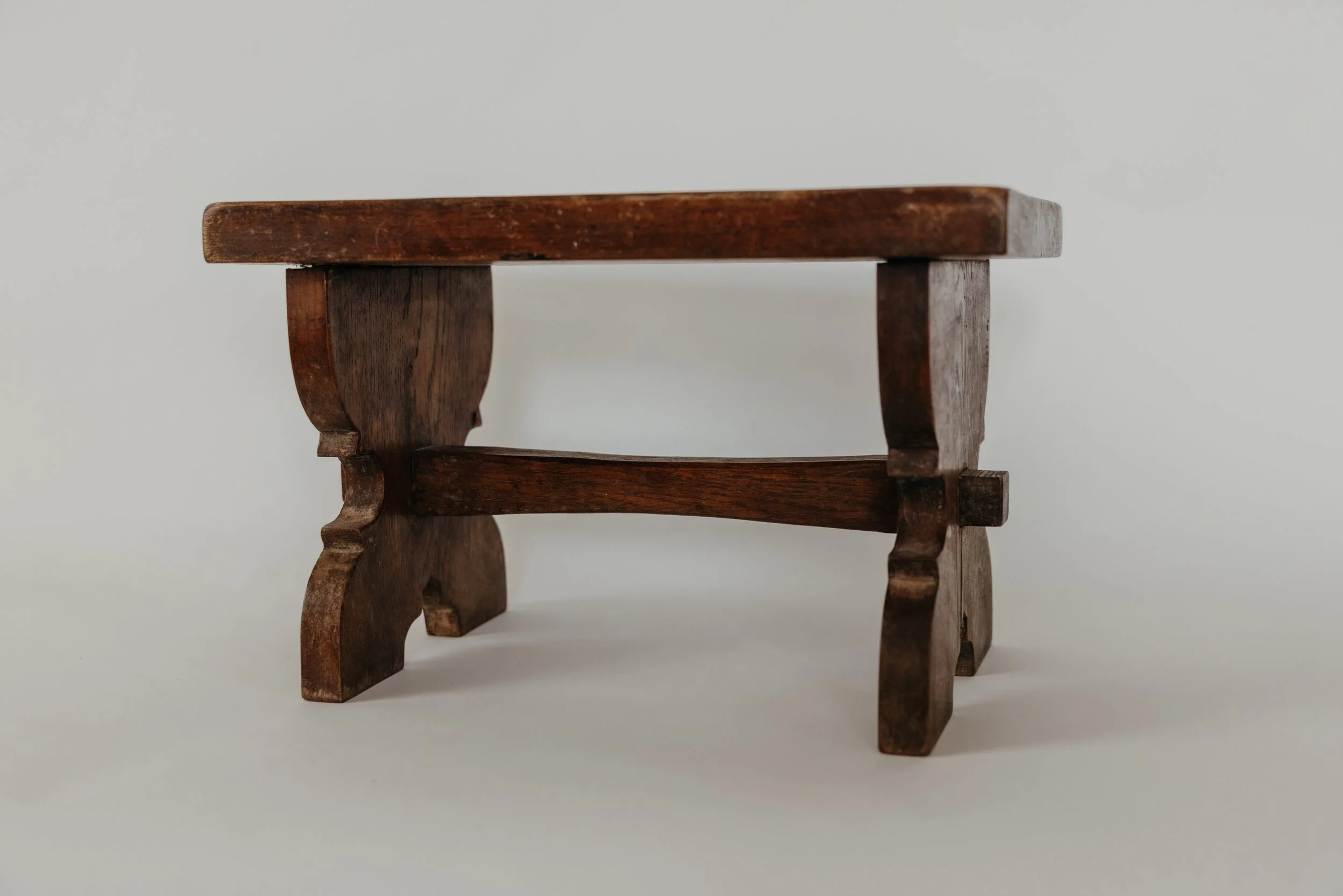 Hawthorn_Stool_3-29 (1 of 7).jpg