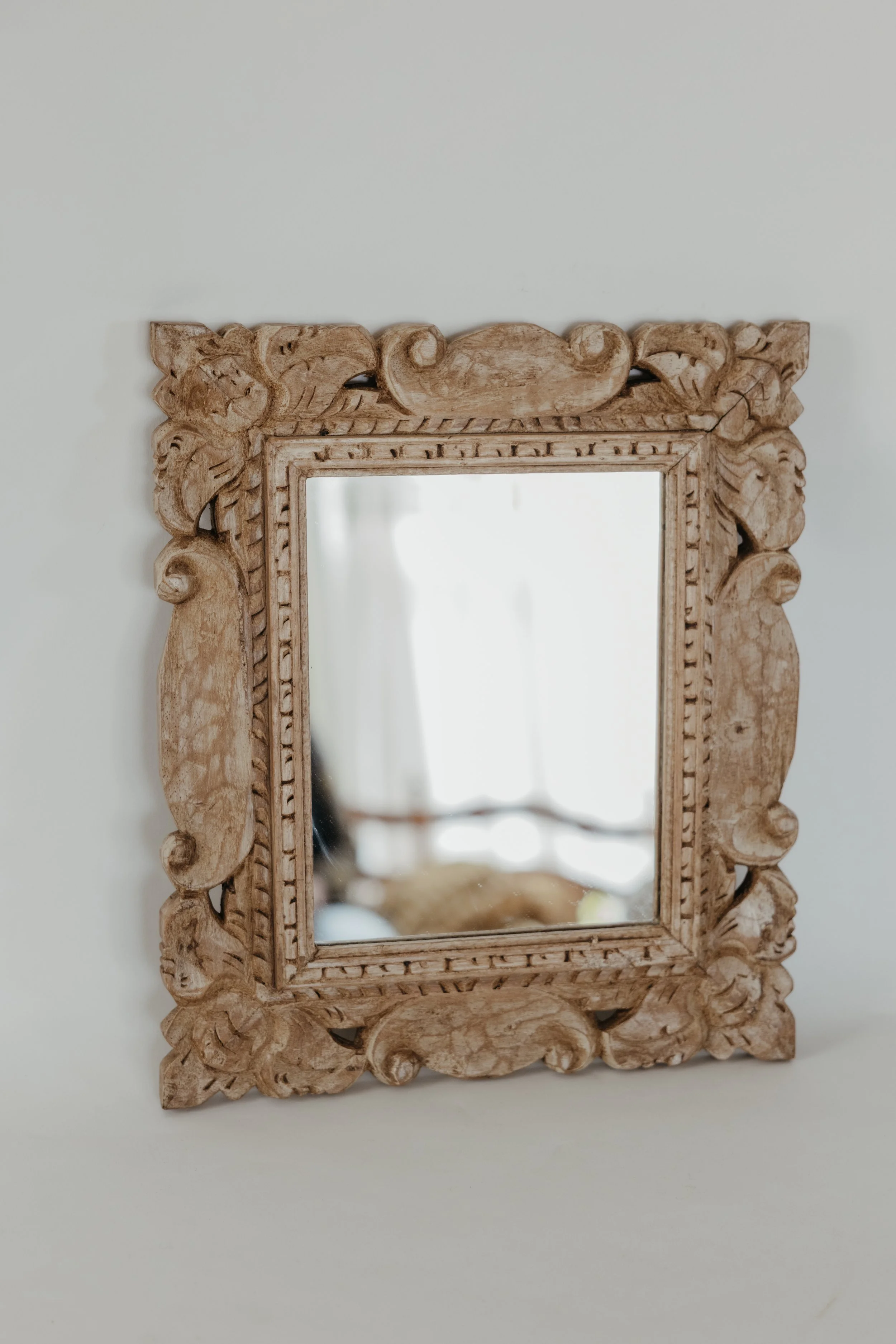 Hawthorn_Carved Mirror_3-29 (2 of 7).jpg