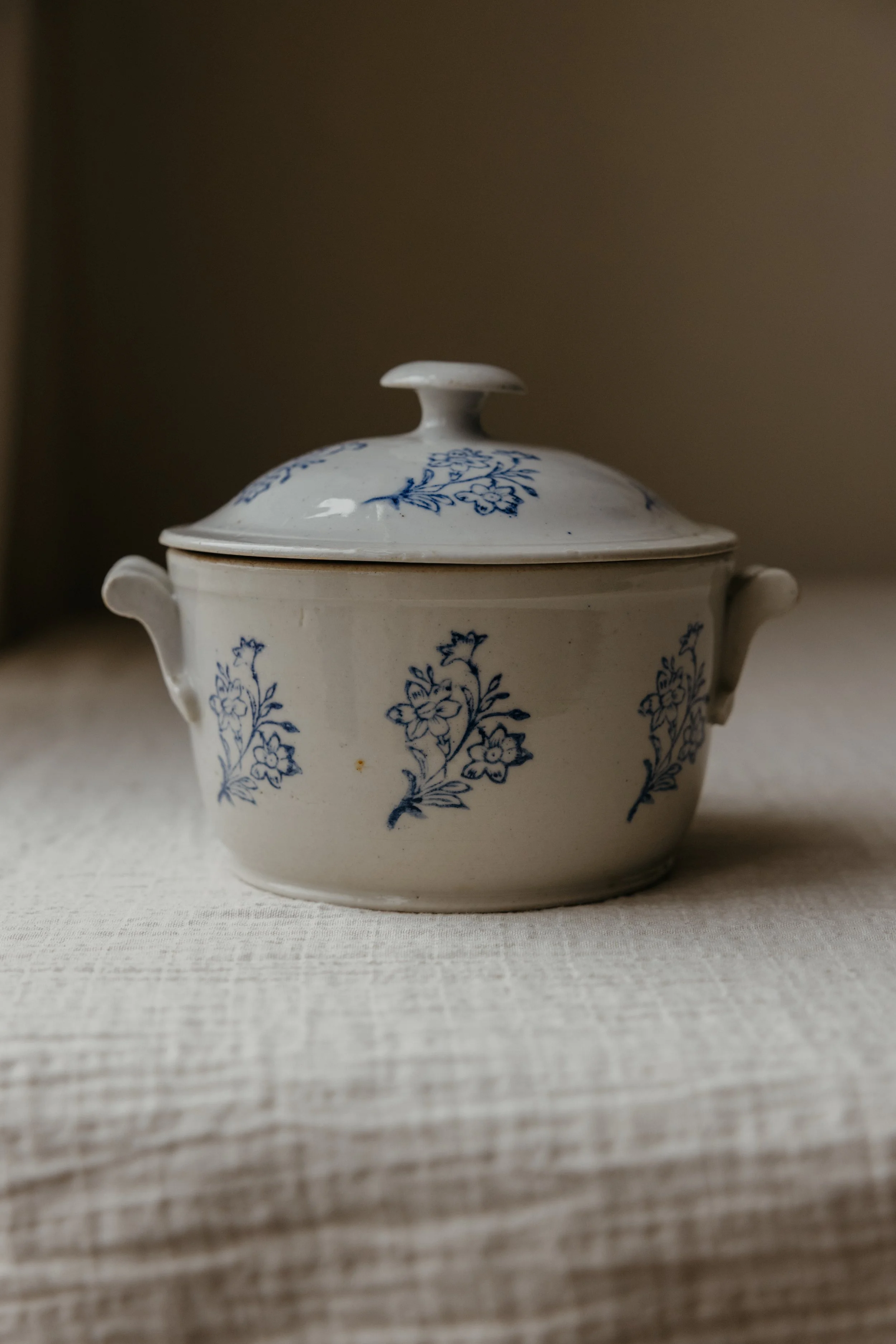 Hawthorn_Blue and White Ceramics_3-26 (12 of 35).jpg