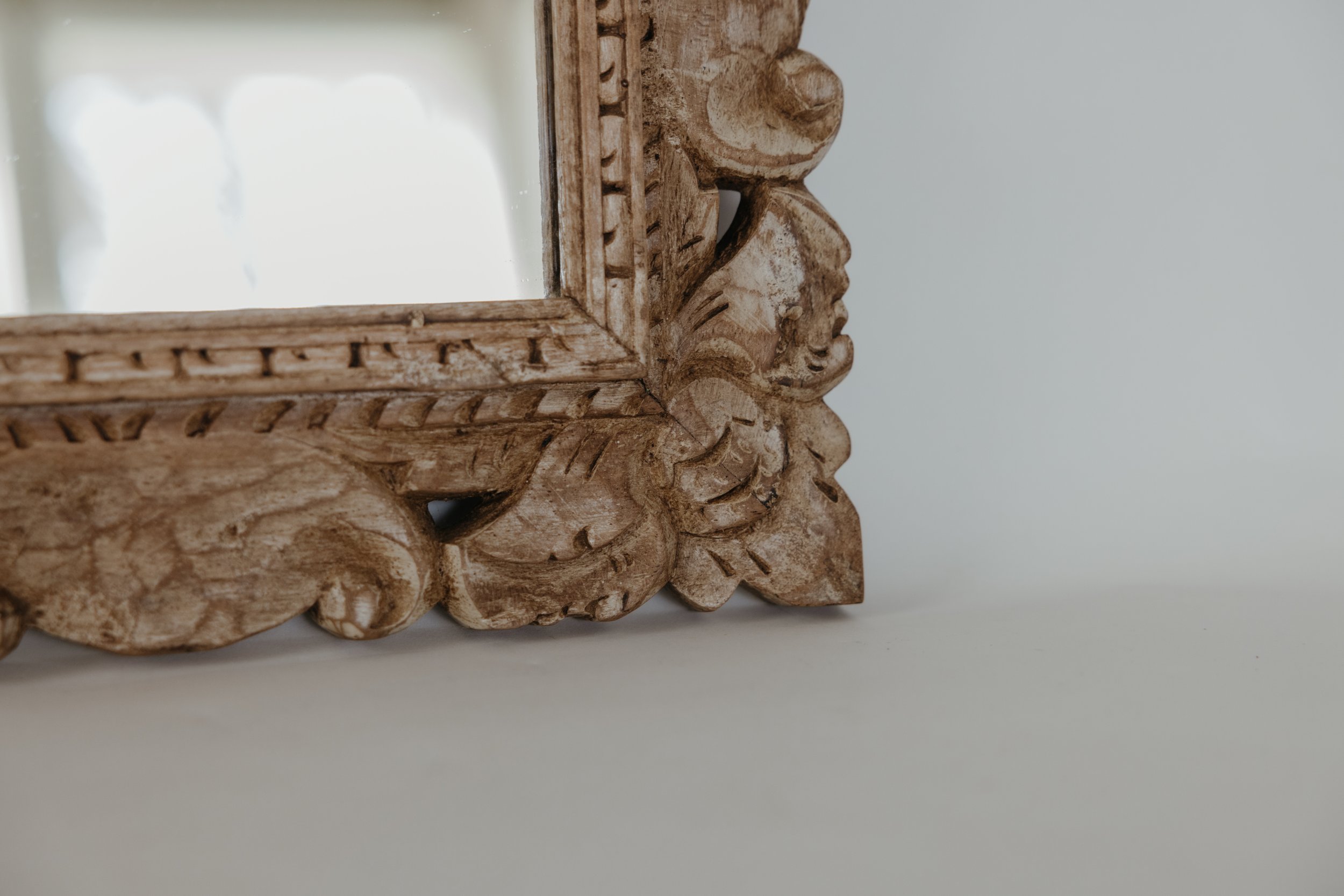 Hawthorn_Carved Mirror_3-29 (7 of 7).jpg
