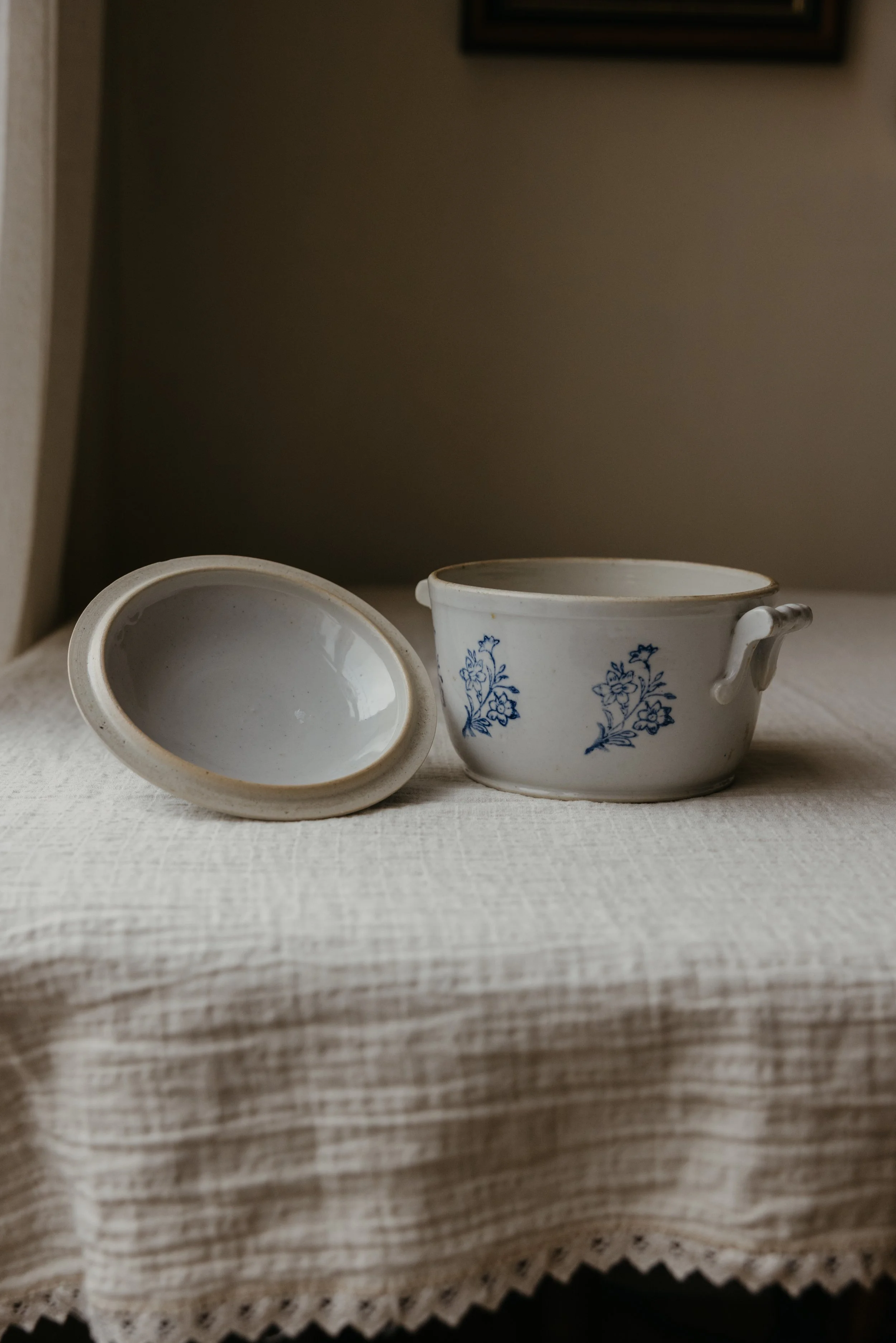 Hawthorn_Blue and White Ceramics_3-26 (16 of 35).jpg