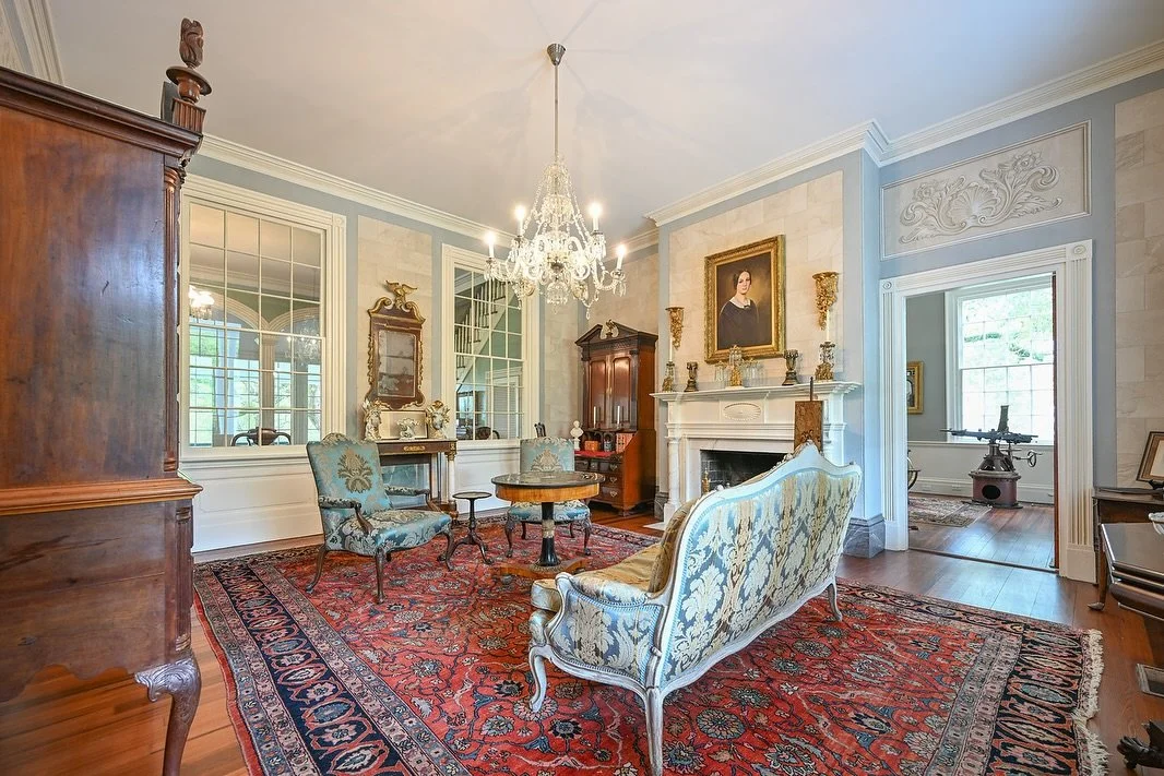 Welcome to the Front Parlor&mdash;or as we call it, the Wedding Parlor! 

This is where Varina Howell married Jefferson Davis on February 26, 1845. The Briars was her childhood home, and her family lived there from 1827 to 1850. They actually never o