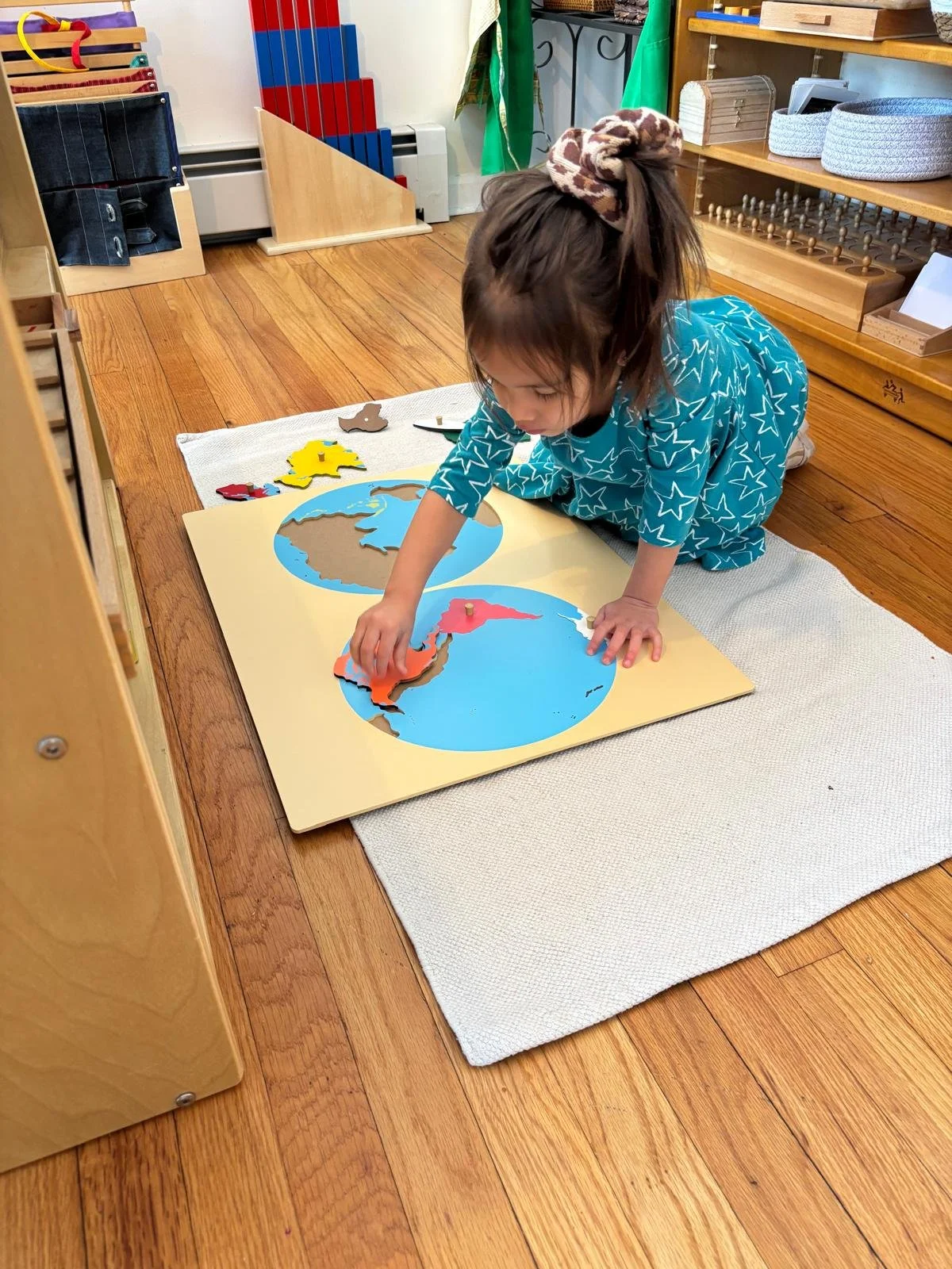 Montessori Curriculum Geography lesson, continents.