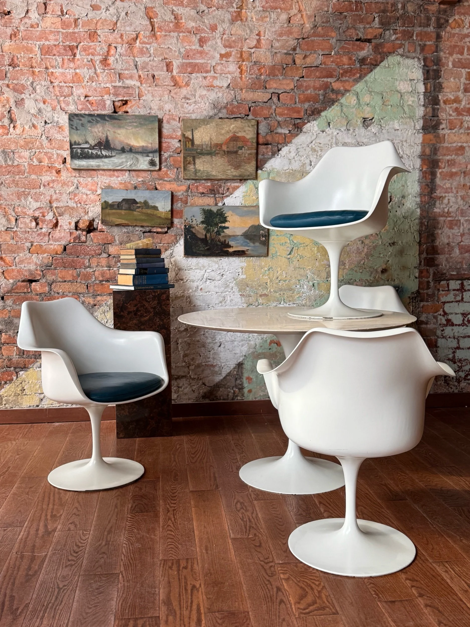 Set of Four Early 1960s Eero Saarinen Tulip Armchairs for Knoll | Circa 1960