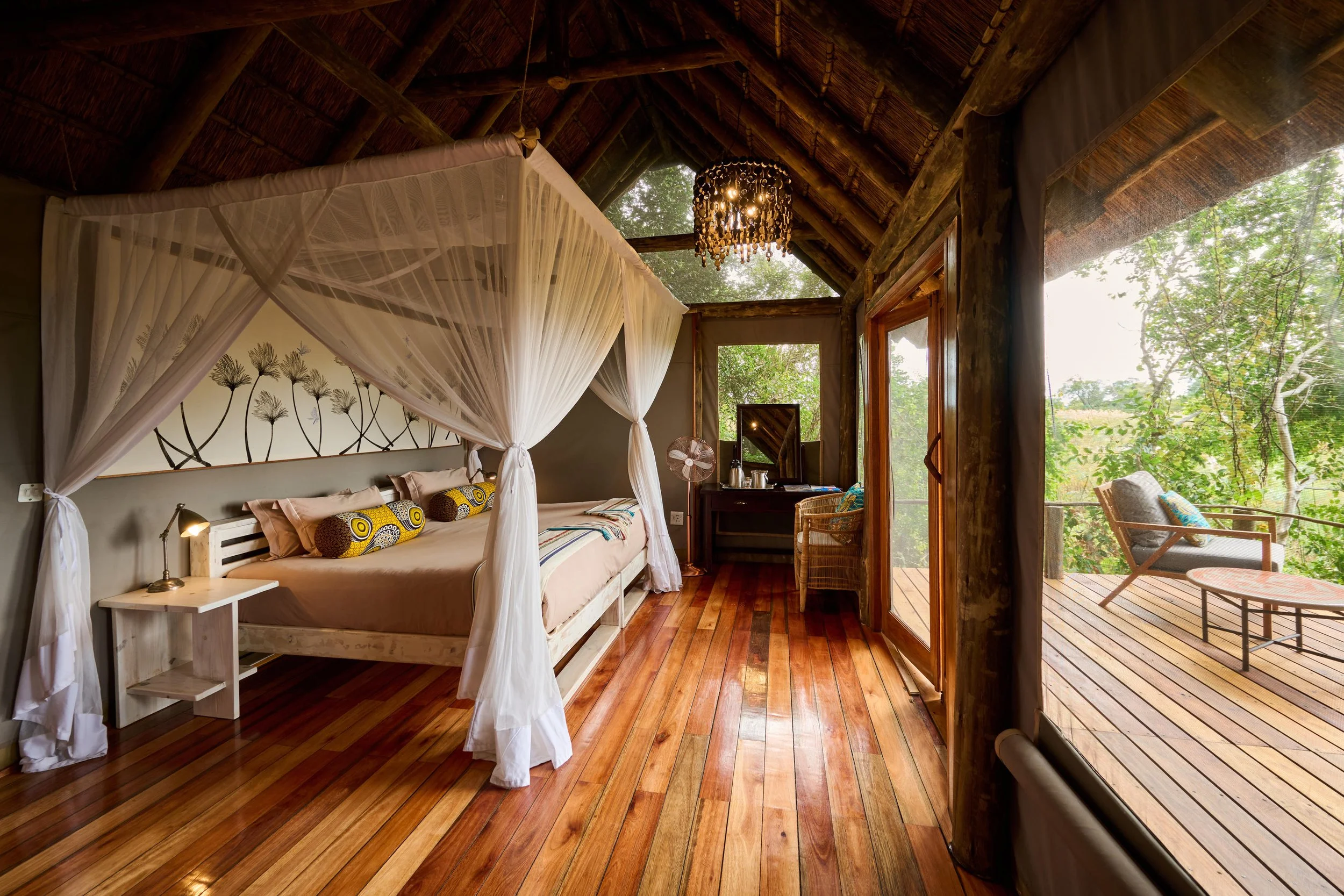 Nxamaseri Island Lodge - Desert and Delta 