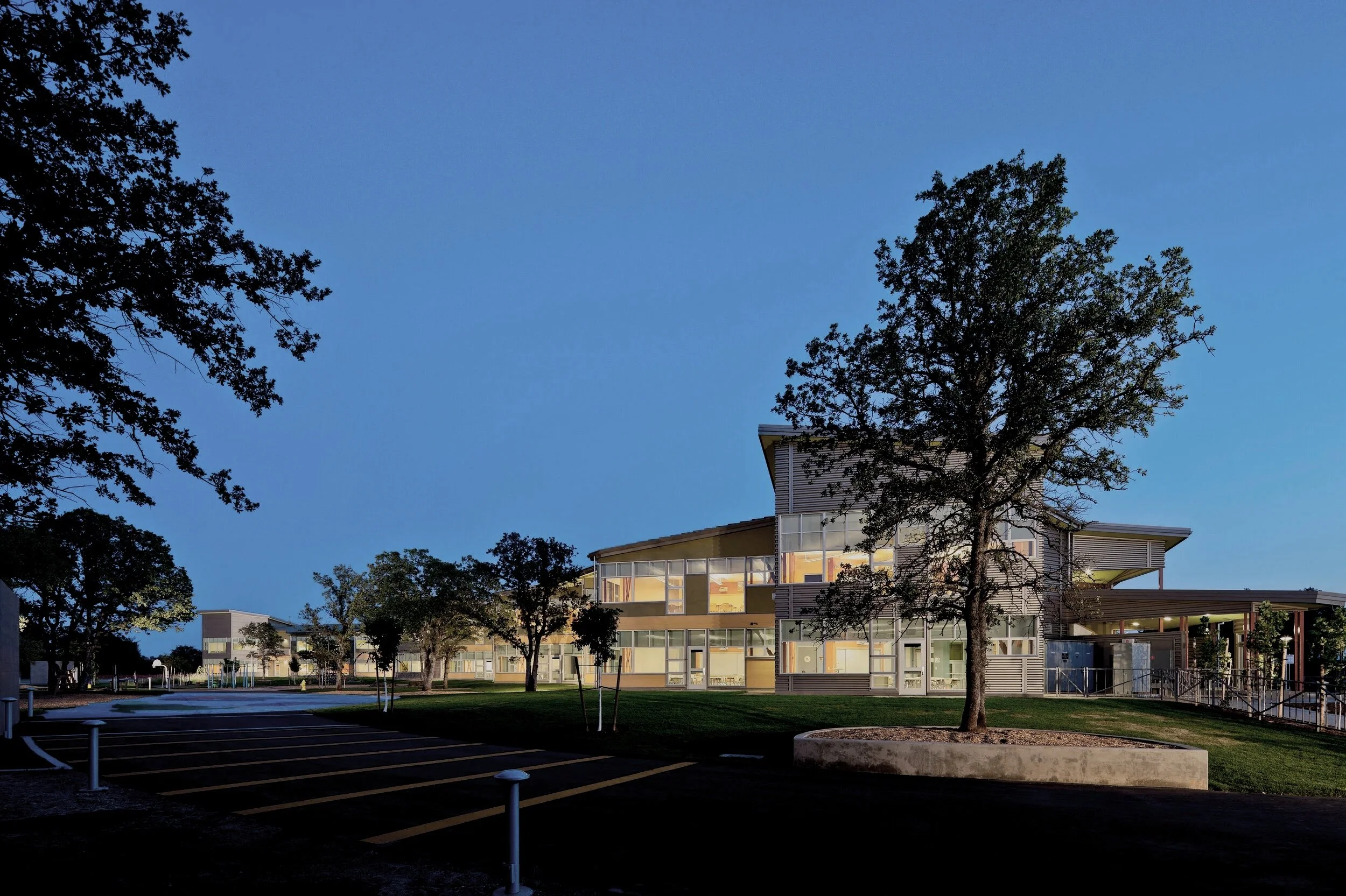 Redding School of the Arts (exterior)
