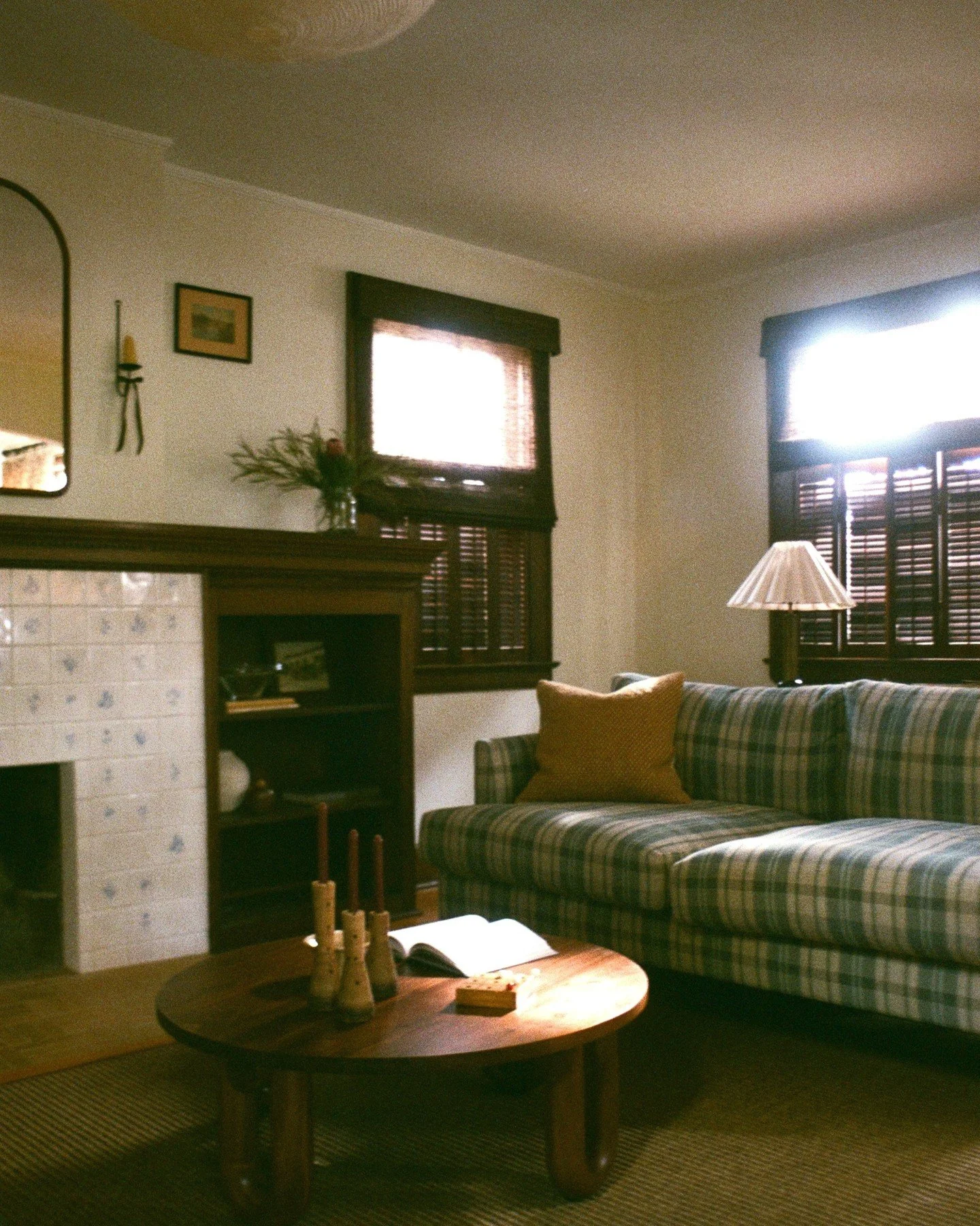 dreamy maplewood moments on film.⁠
⁠
designer: @shelbiecoxstudio⁠
📷 @molly_haas⁠
⁠
__⁠
⁠
⁠#shelbiecoxstudio #nycinteriordesigner #adprodirectory⁠
⁠
shelbie cox studio, nyc interior design, brooklyn interior designer, brooklyn residential design, wil
