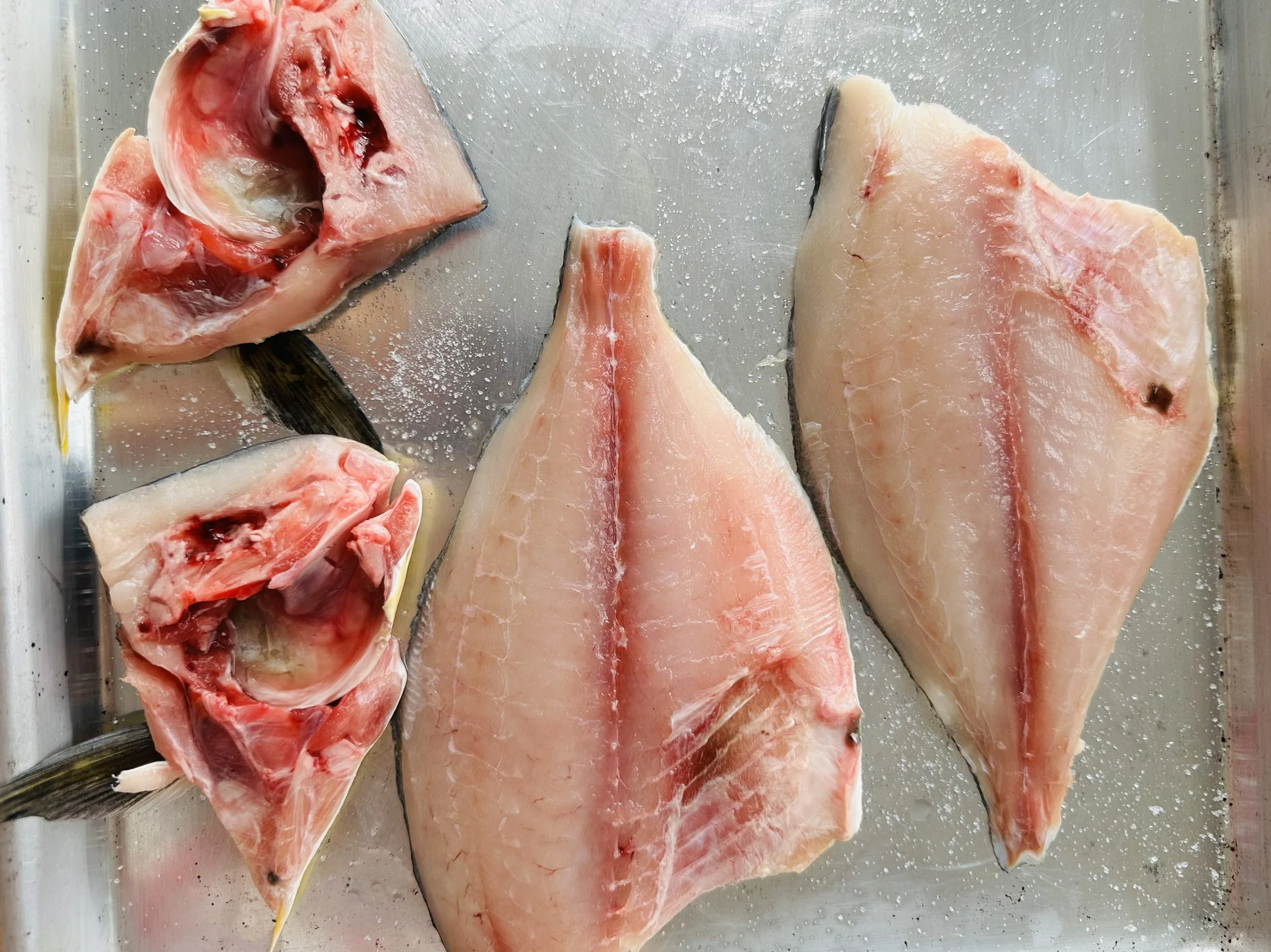 Pomfret Filleting Salting