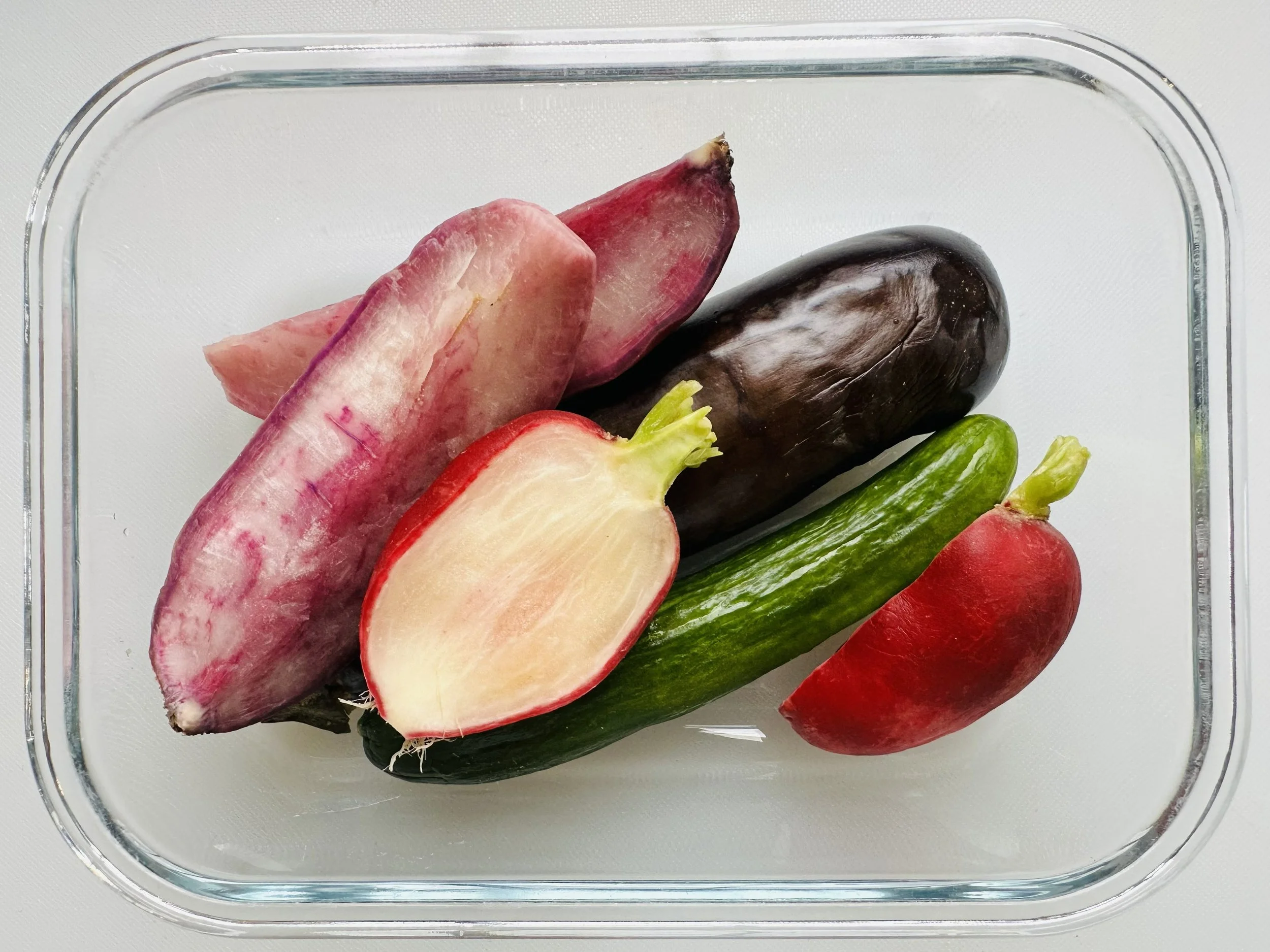 Pickled and rinsed vegetables ready to eat