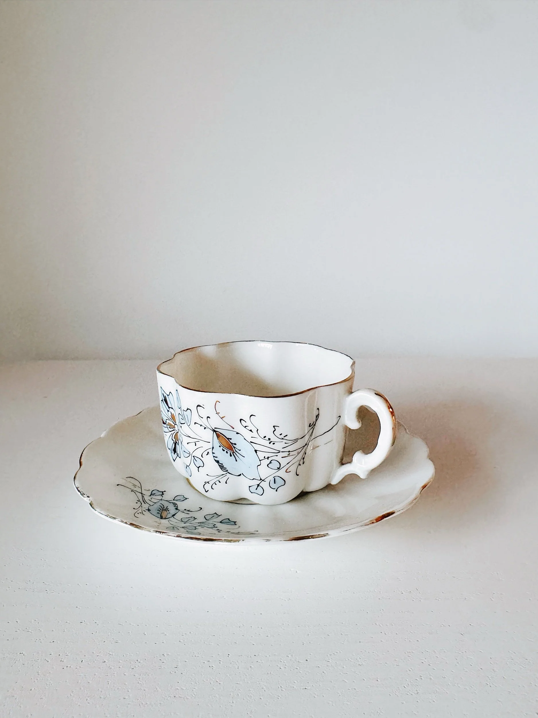 antique tea cup