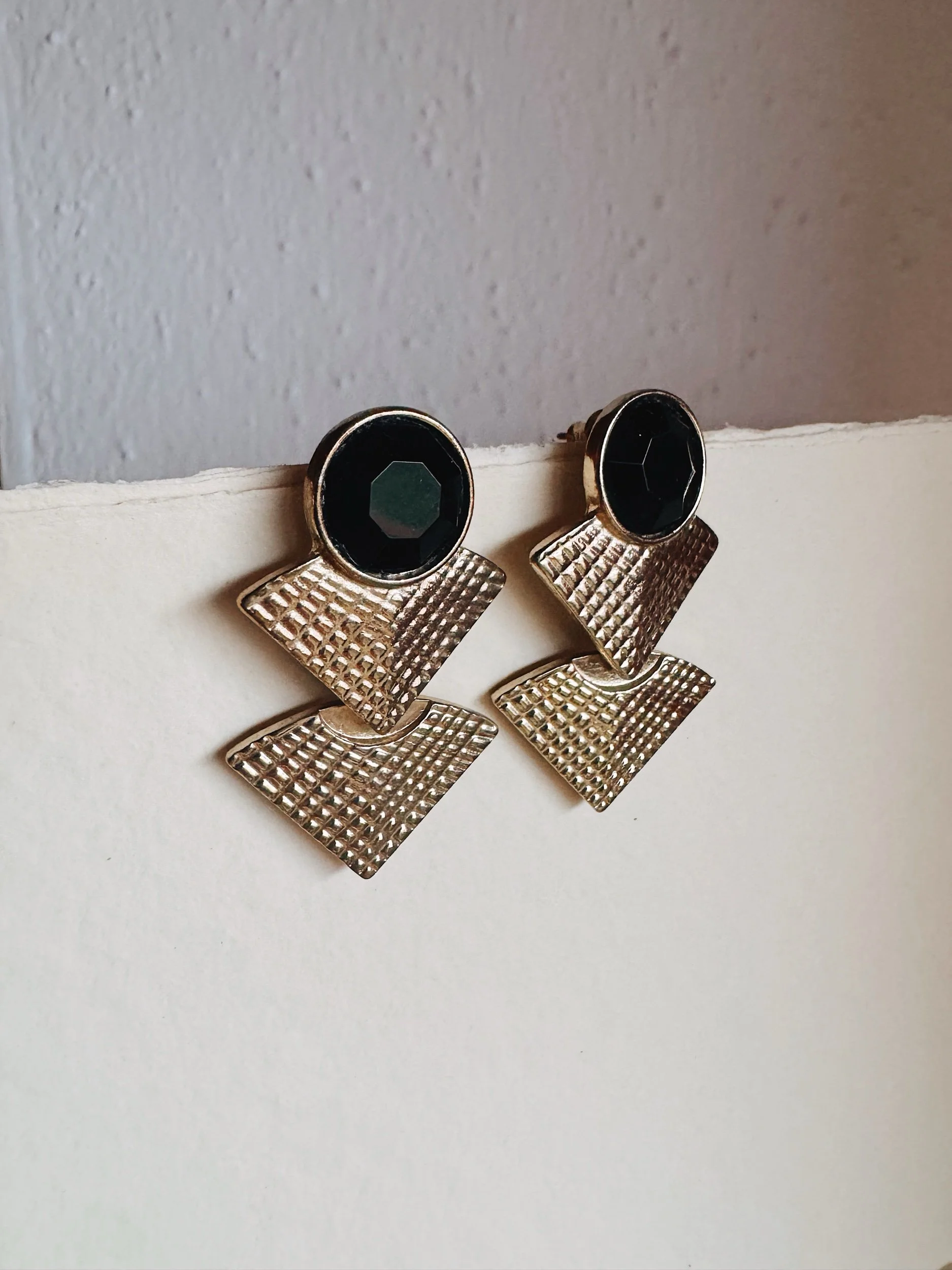 faceted onyx, chevron drop earring, gold earring